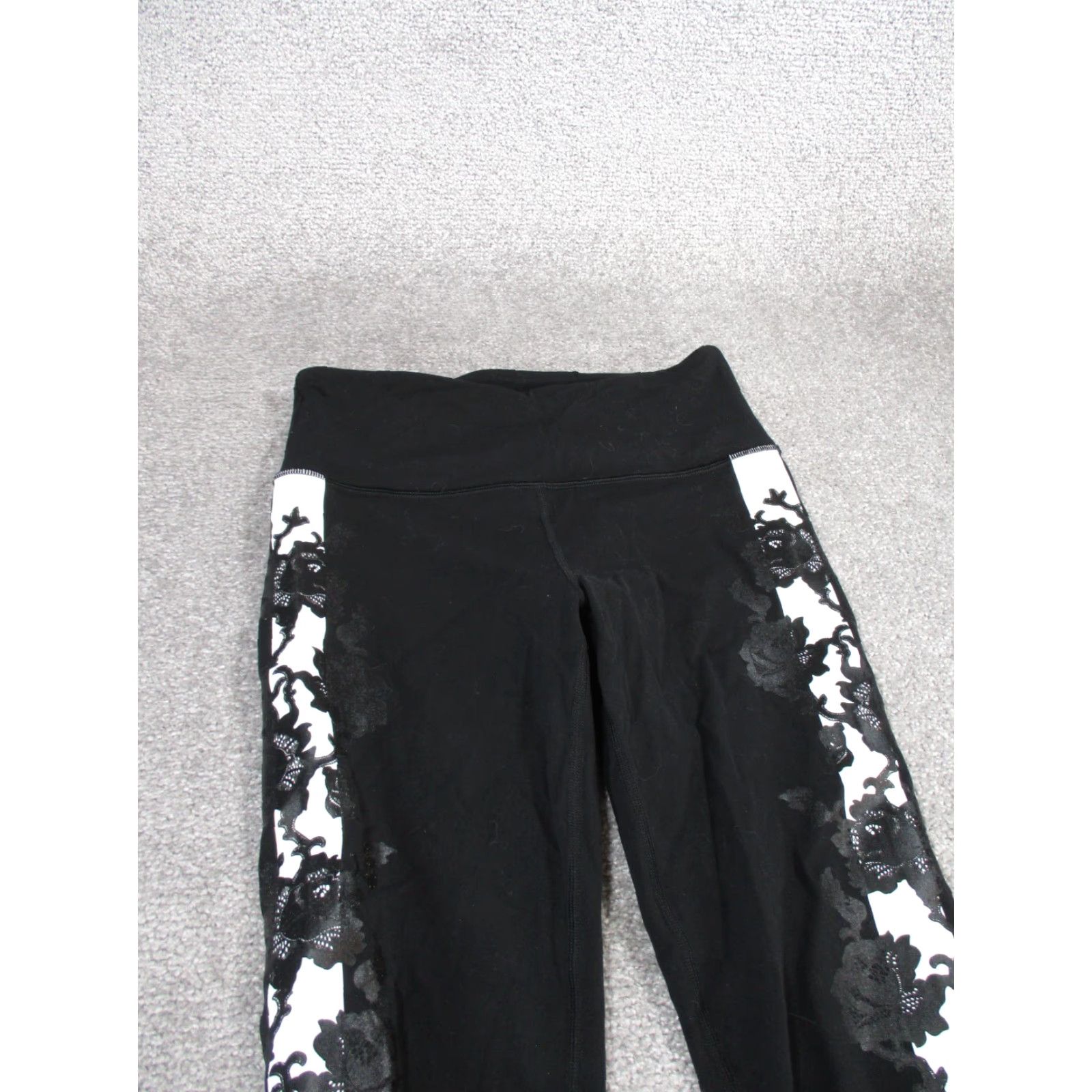 Athleta Athleta Leggings Womens S Elation Rose Stripe 7/8 Black & White Cropped Activewear Athleisure Womens Size 28" / US 6 / IT 42 - 2 Thumbnail