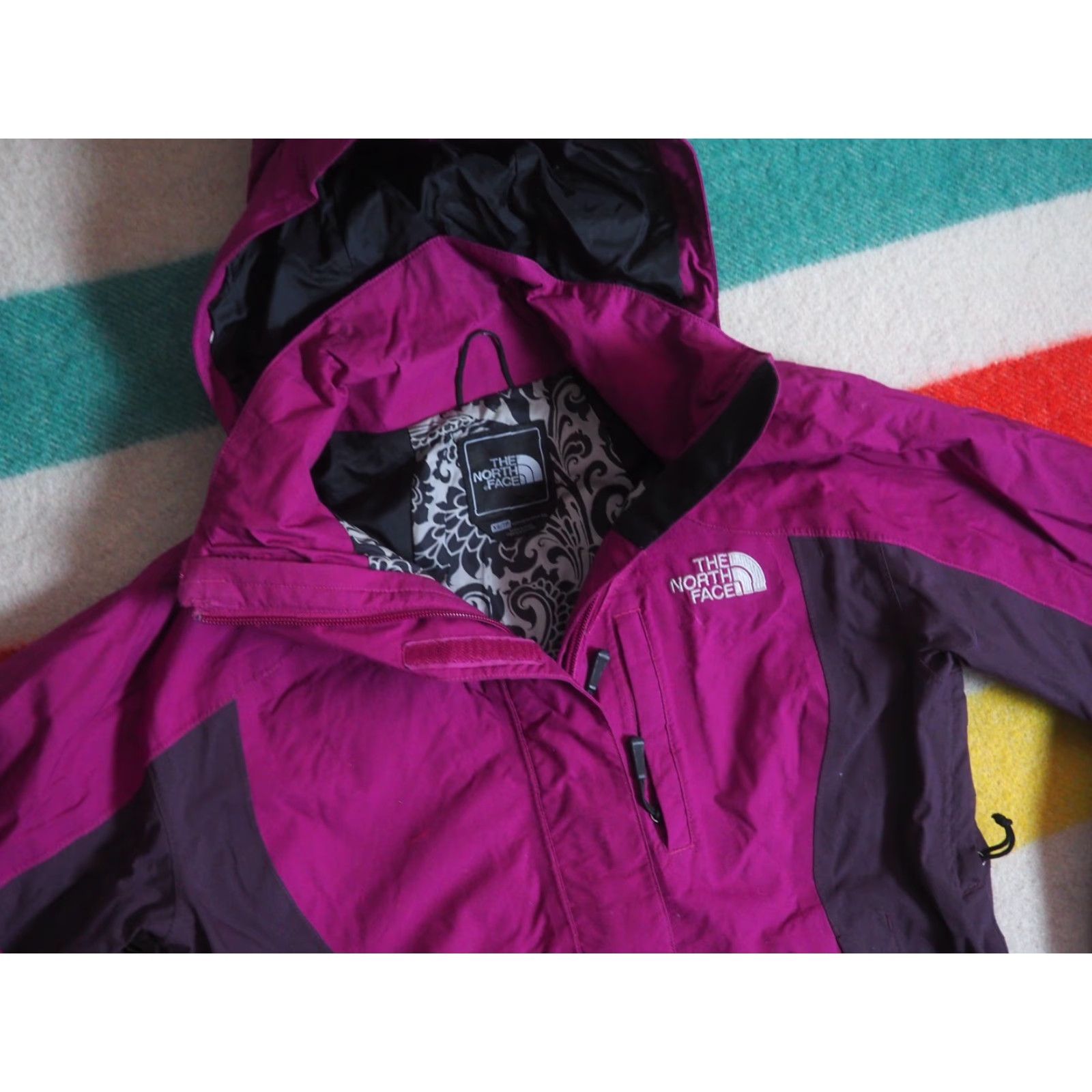 The North Face The North Face TNF Hyvent Purple Hooded Shell Ski Snowboard Jacket Womens XS Size XS / US 0-2 / IT 36-38 - 2 Thumbnail