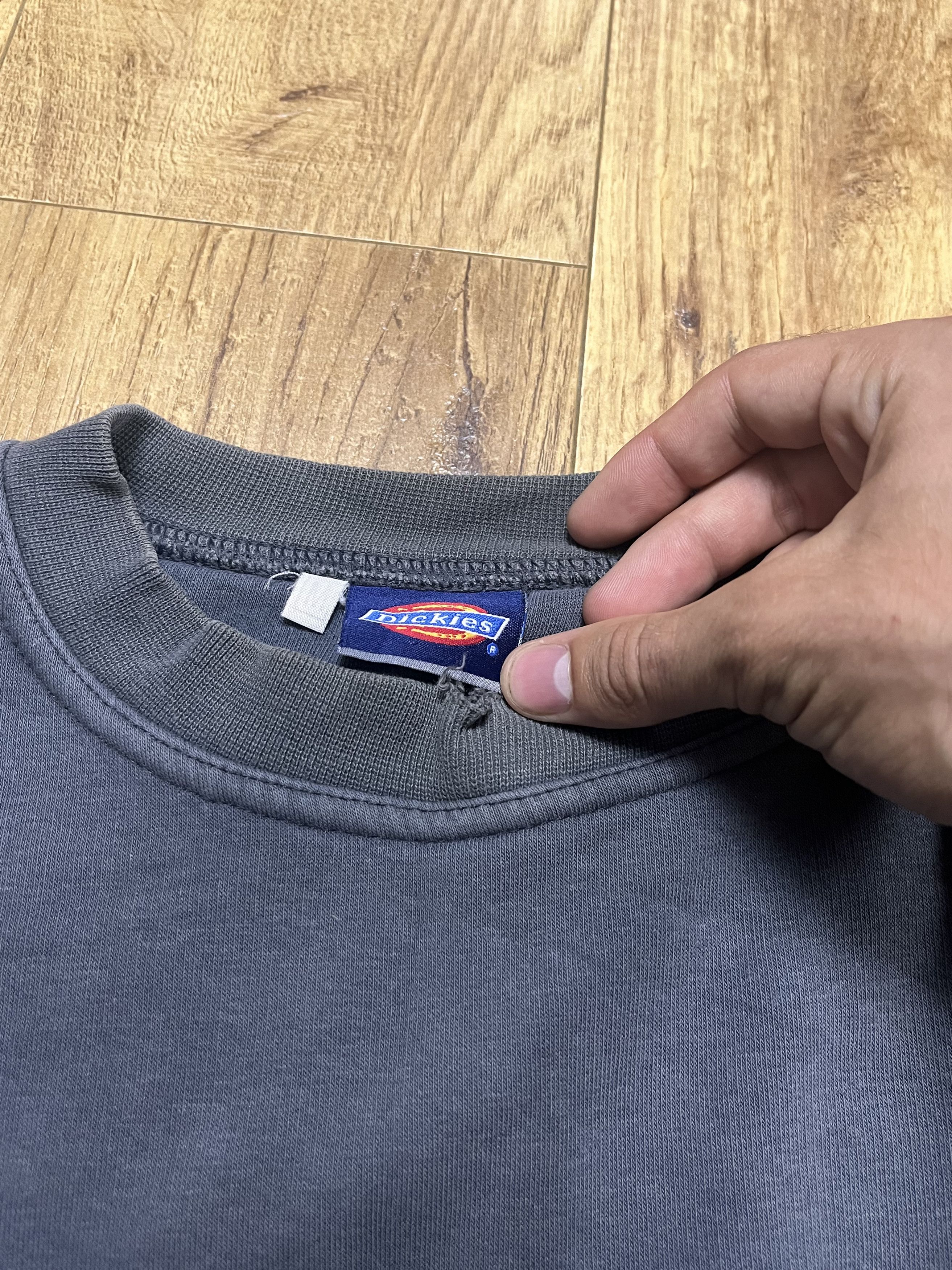 Dickies × Vintage Vintage Dickies Distressed Faded Y2k Sweatshirt Size US M / EU 48-50 / 2 - 3 Thumbnail
