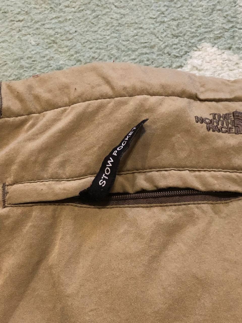 The North Face The North Face vintage beige casual pants Y2K logo TNF Size US 34 / EU 50 - 15 Thumbnail