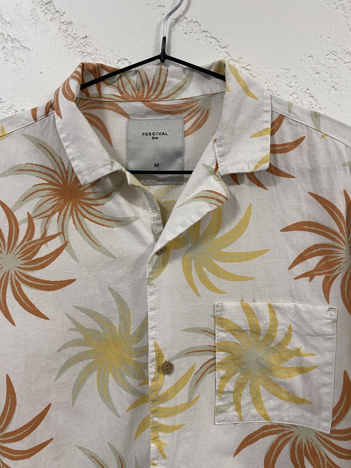 Percival Percival Linen Blend Hawaiian Style Floral Print Shirt Sz: M Size US M / EU 48-50 / 2 - 3 Thumbnail