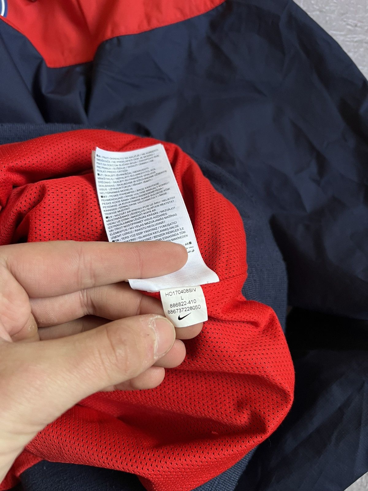Nike Nike Paris Saint-Germain Windbreaker Hoodie L Navy Size US L / EU 52-54 / 3 - 15 Thumbnail
