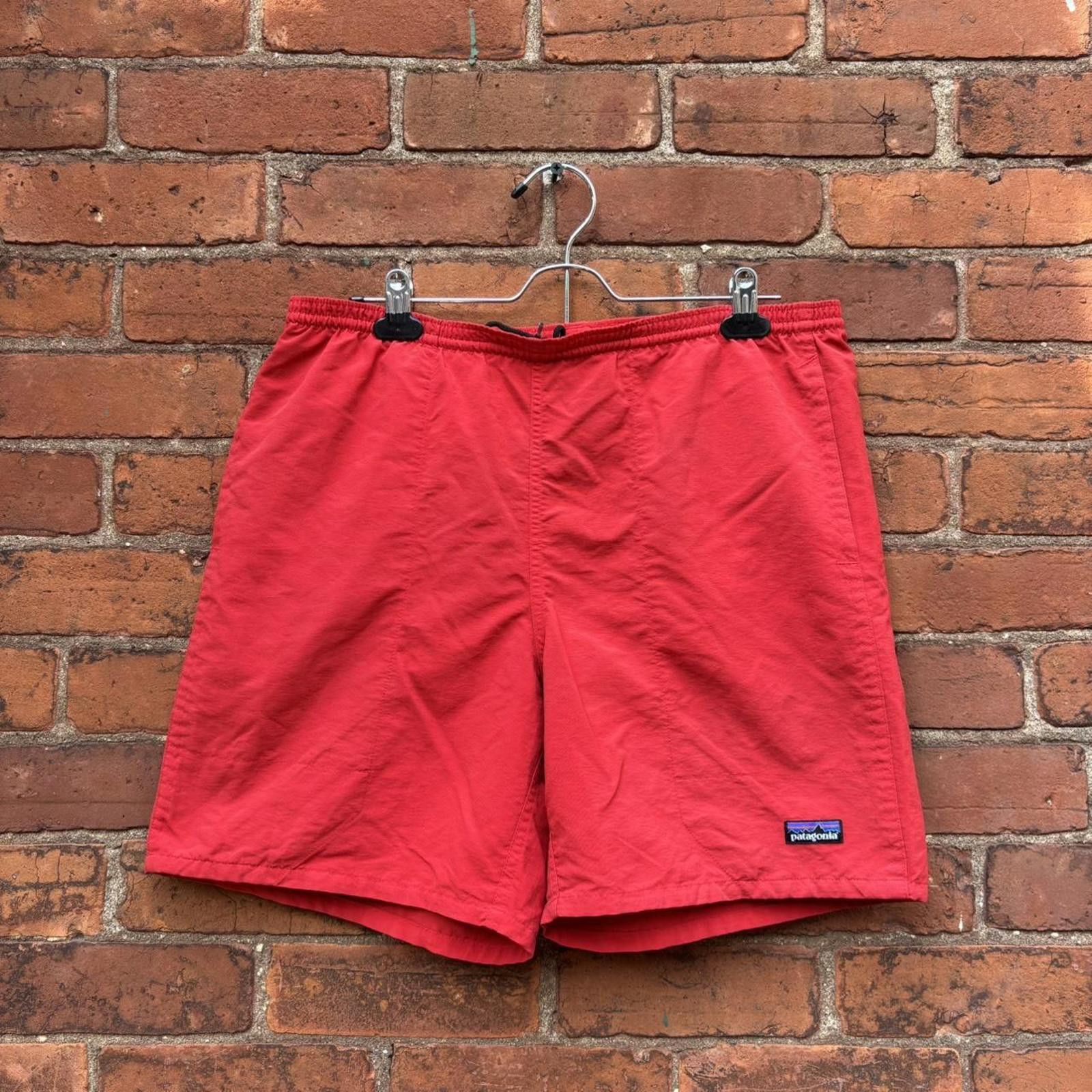 Patagonia Patagonia swim shorts red small Size US 30 / EU 46 - 1 Thumbnail