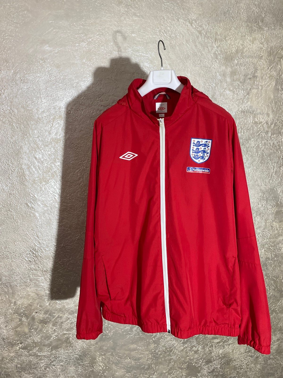 Pre-owned Soccer Jersey X Umbro England Umbro 2000s Home Football Light Jacket Blokecore Y2k In Red