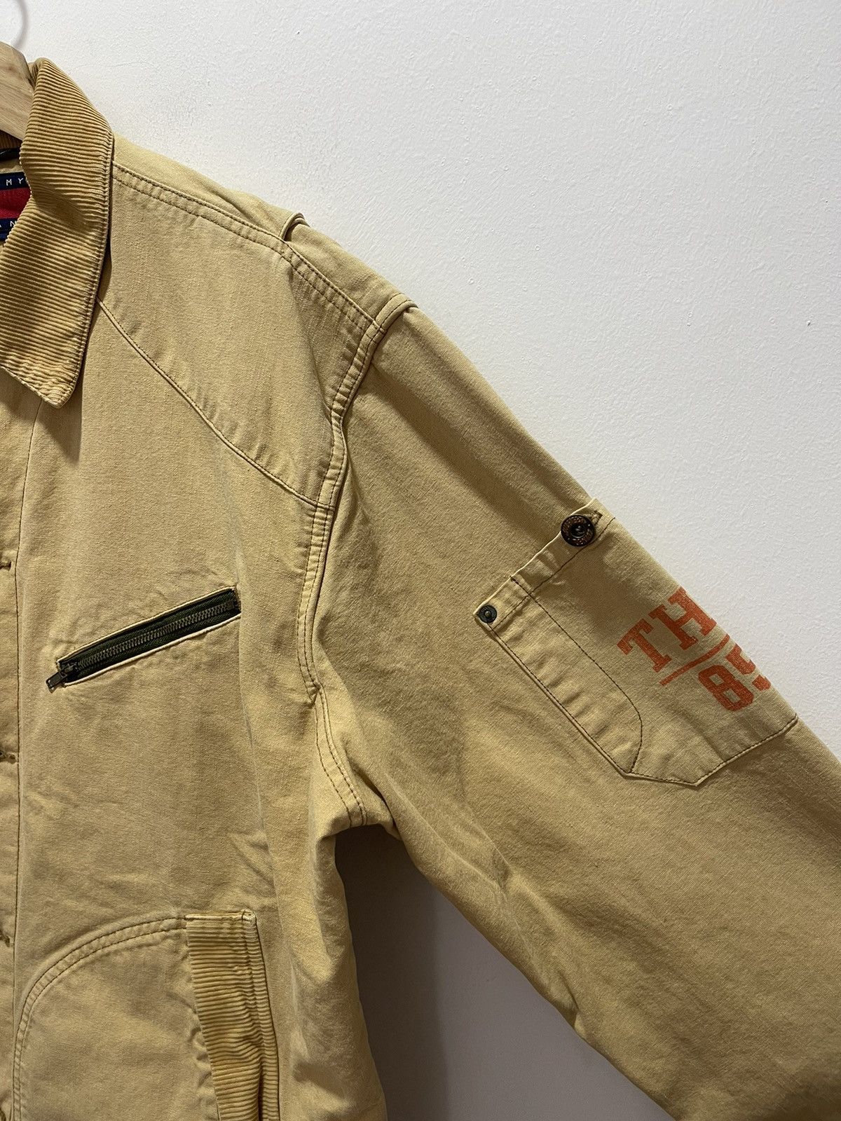 Tommy Hilfiger DISTRESSED TOMMY HILFIGER KHAKI TRASHED VINTAGE JACKET Size US L / EU 52-54 / 3 - 3 Thumbnail