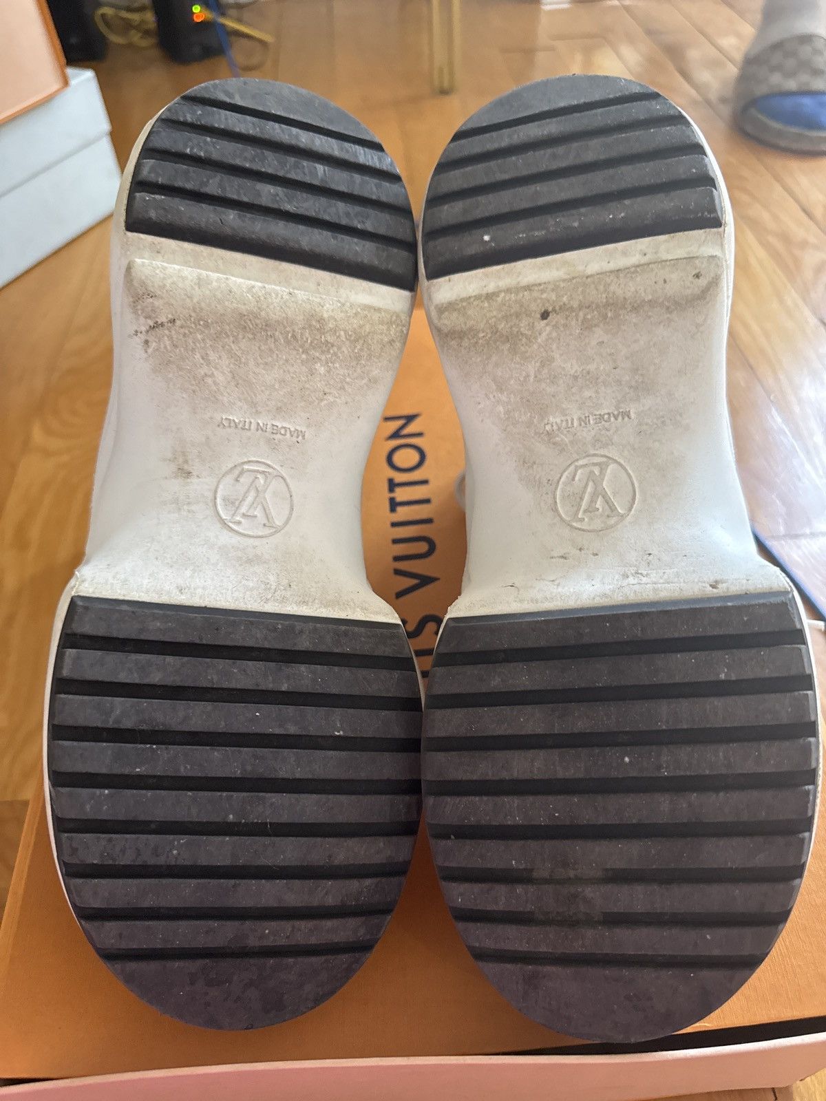 Louis Vuitton LV trainer sneakers Size US 9 / IT 39 - 6 Thumbnail