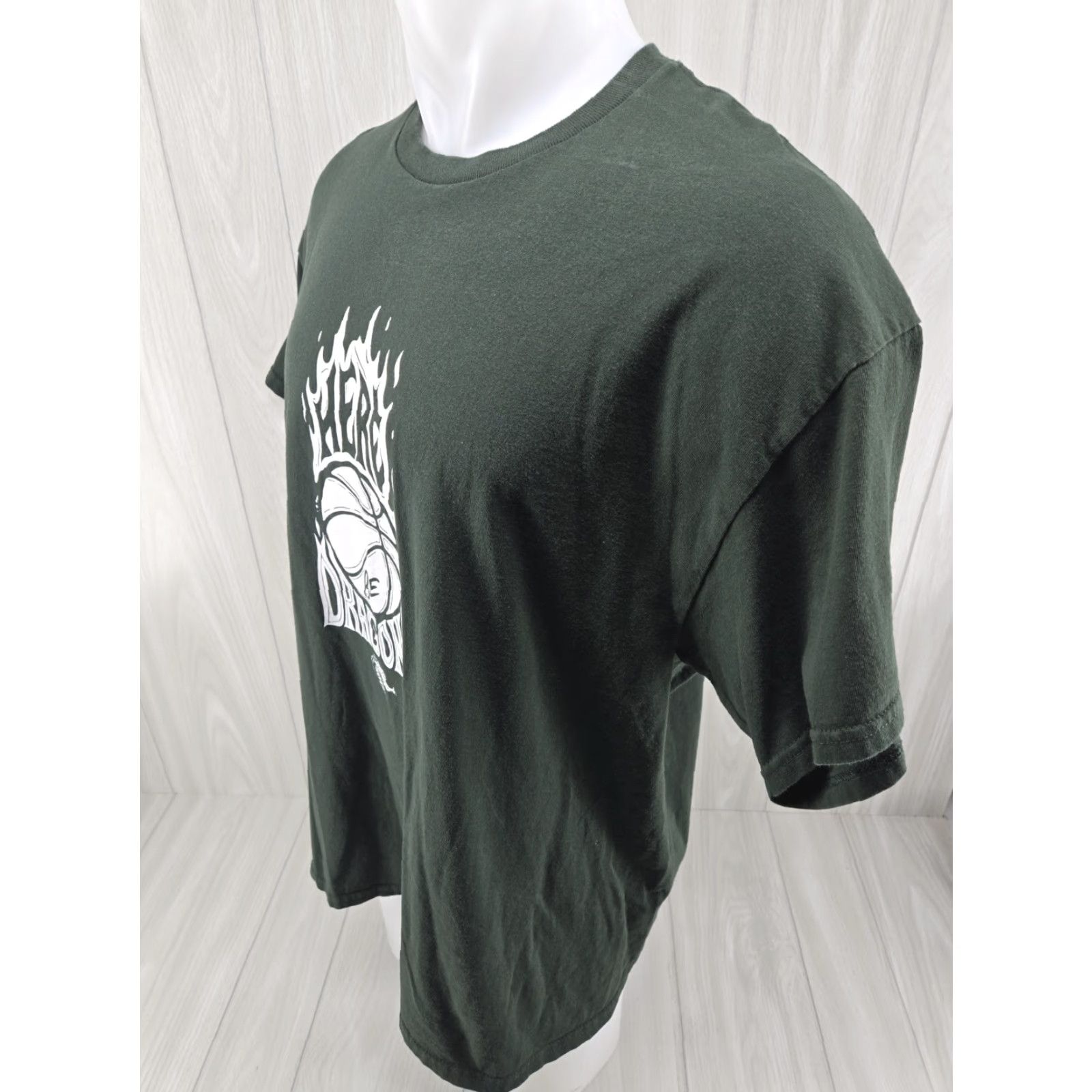 Gildan UAB Blazers Bookstore Here Be Dragons T Shirt Men XL Green Size US XL / EU 56 / 4 - 4 Thumbnail