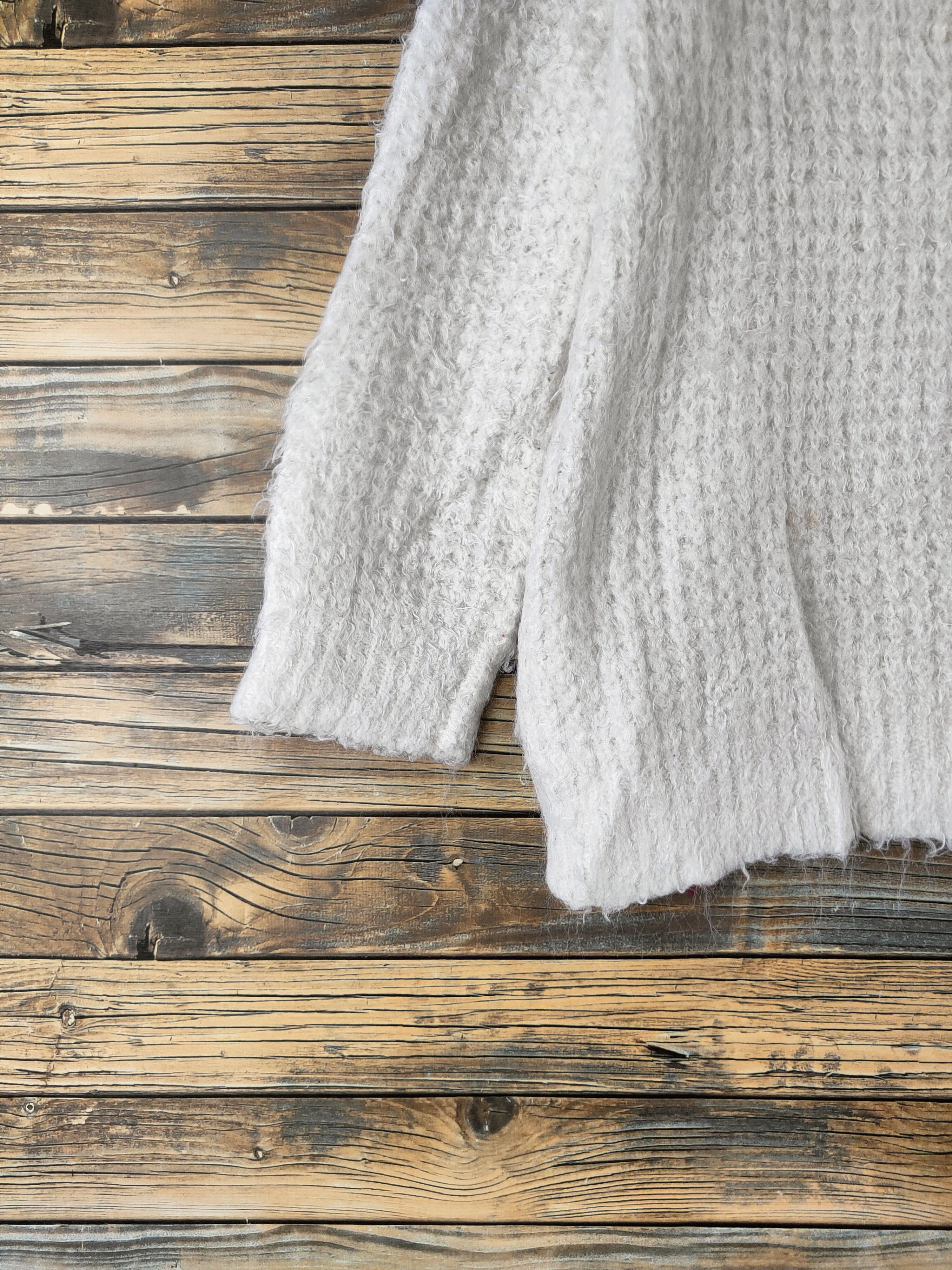 Japanese Brand DL Cecil McBee White Fur Mohair Knitwear #46-969 Size M / US 6-8 / IT 42-44 - 4 Thumbnail