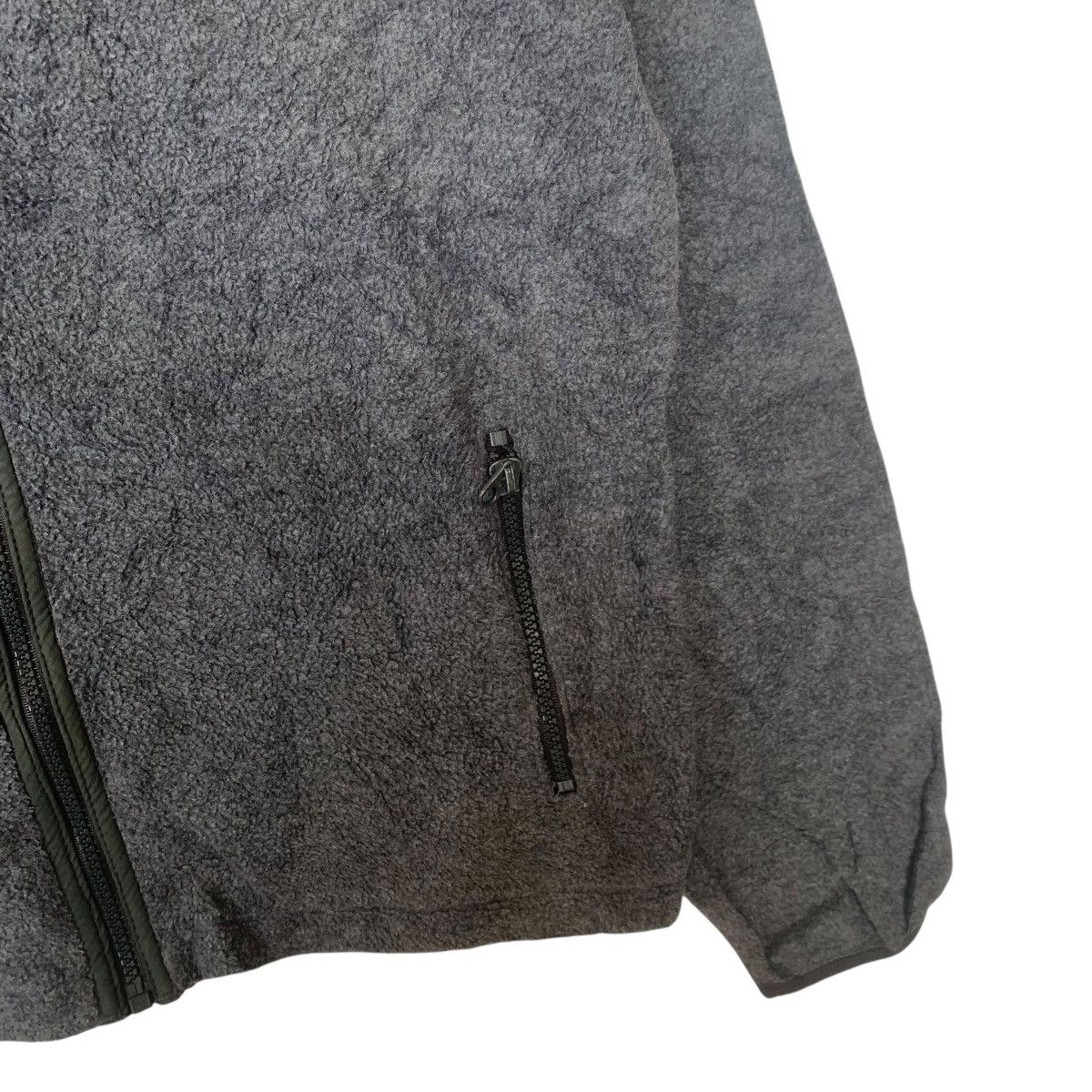 L.L. Bean Vintage L.L. BEAN Grey Zipper Pocket Fleece Sweatshirt Size US M / EU 48-50 / 2 - 5 Thumbnail