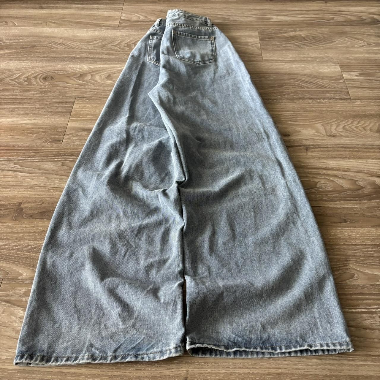 Vintage Crazy Vintage Y2K/2000s Baggy Light Wash Wide Leg Skater Style Denim Jeans! 26x30 Size US 26 / EU 42 - 4 Thumbnail