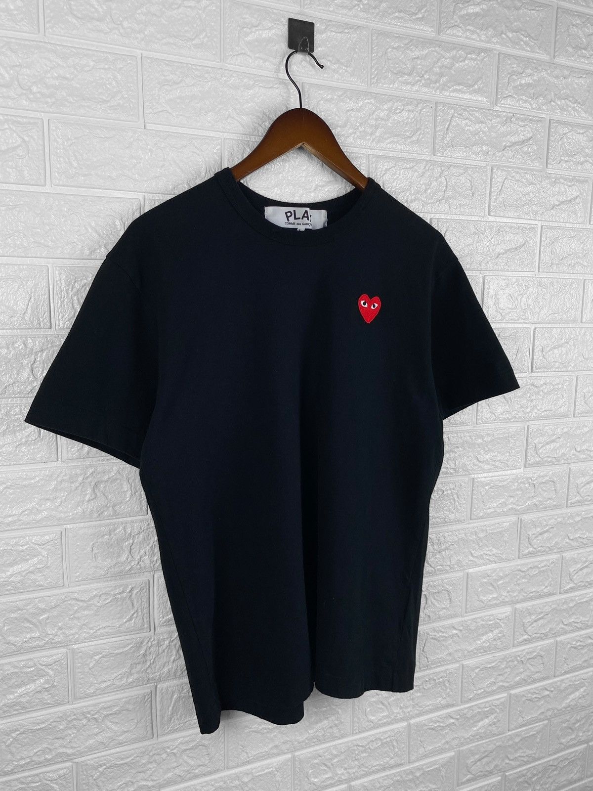 Comme des Garcons CDG Comme des Garcons PLAY t-shirt Size L Size US L / EU 52-54 / 3 - 2 Thumbnail