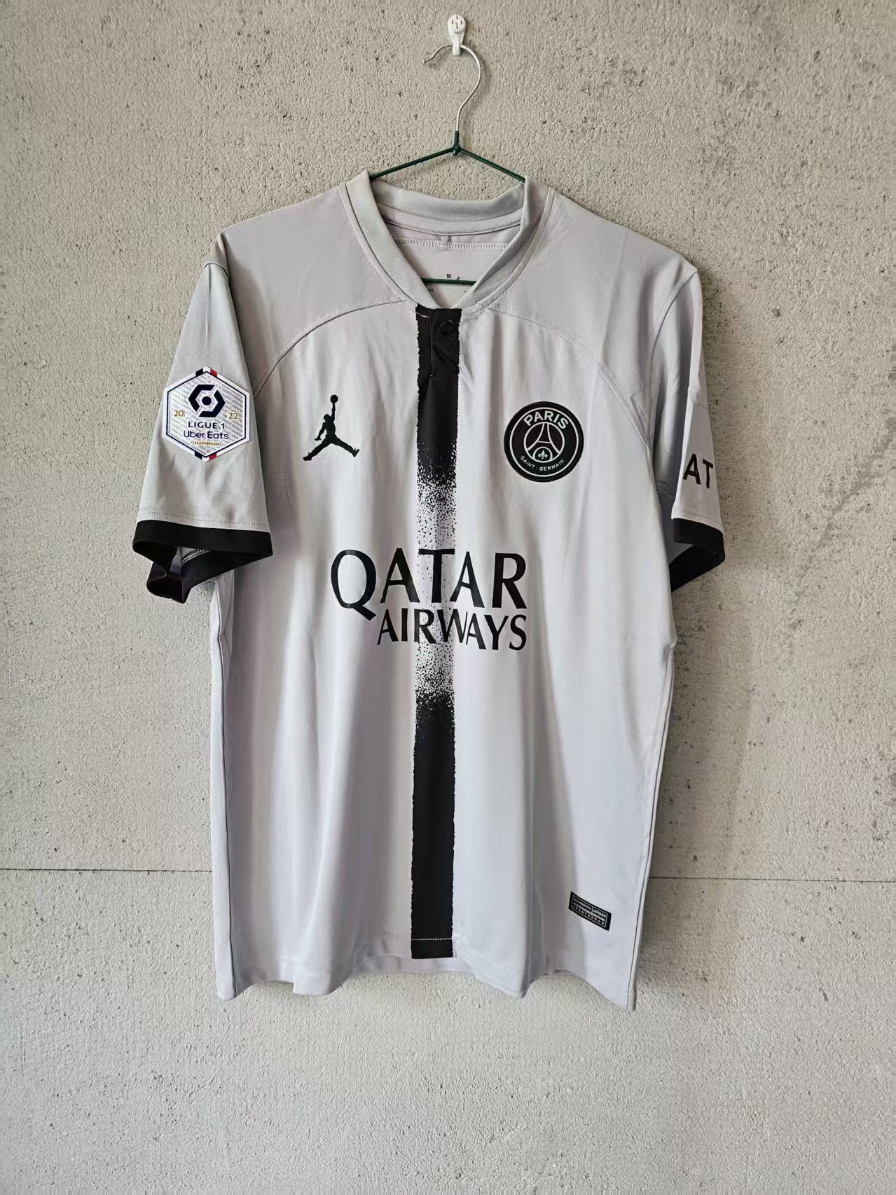 Other Neymar Jersey 2022 PSG Gray Size US S / EU 44-46 / 1 - 1 Thumbnail