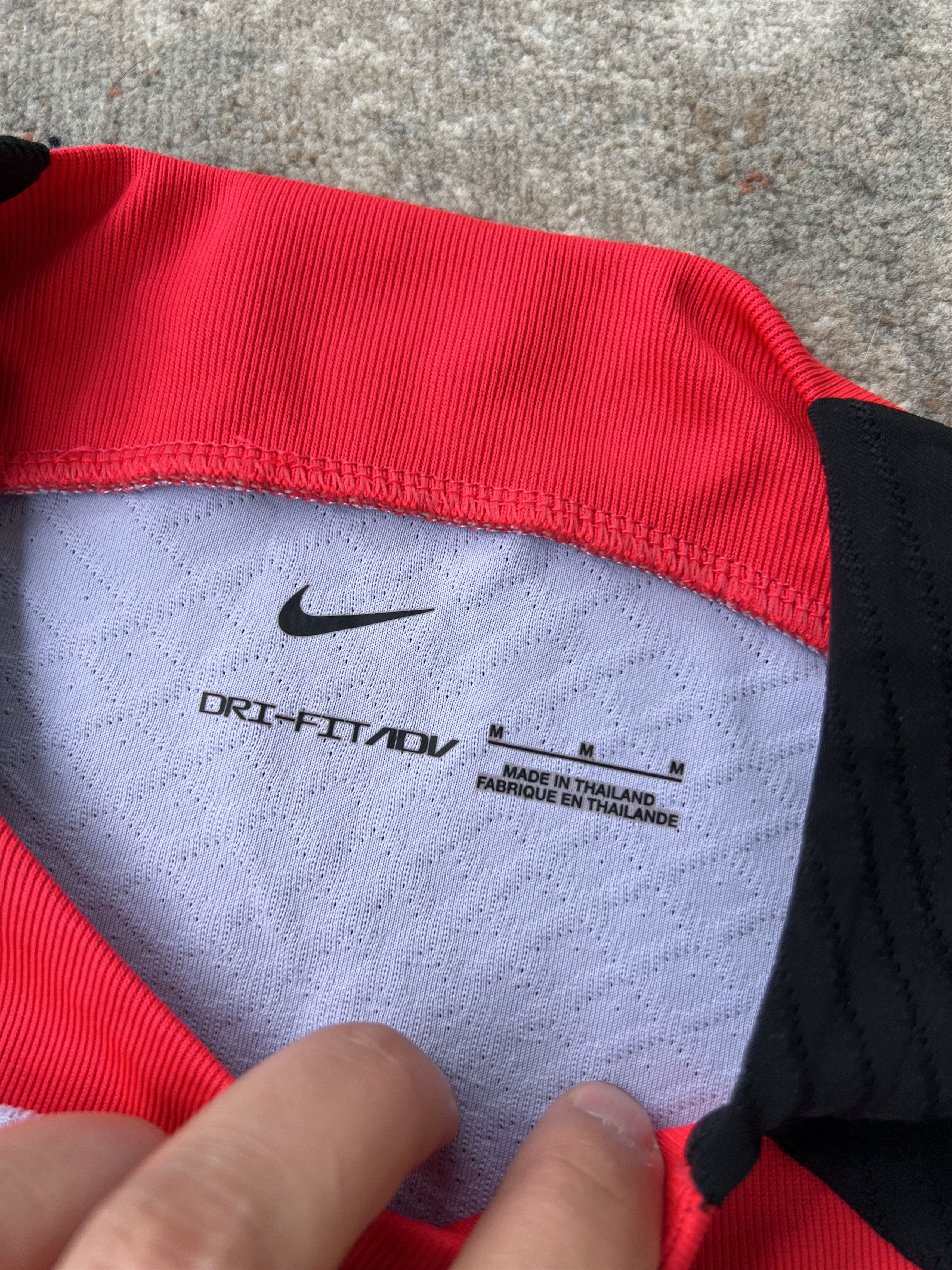 Nike Nike Liverpool Jersey Size US M / EU 48-50 / 2 - 3 Thumbnail