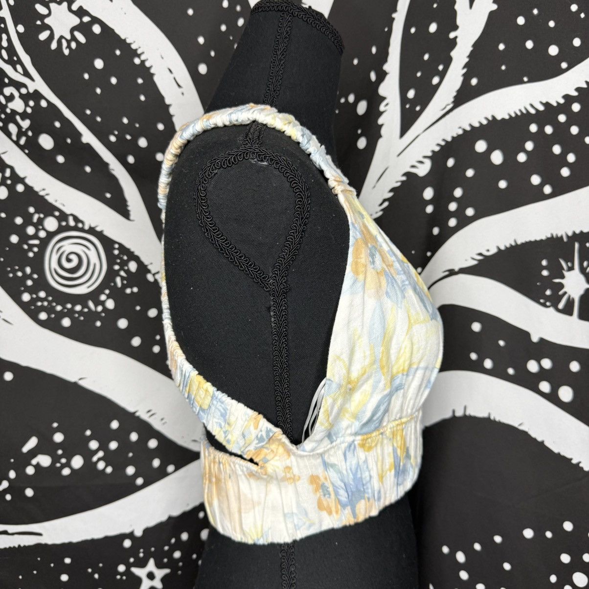 Abercrombie & Fitch Abercrombie & Fitch White Floral V-Neck Crop Cami Size S / US 4 / IT 40 - 2 Thumbnail