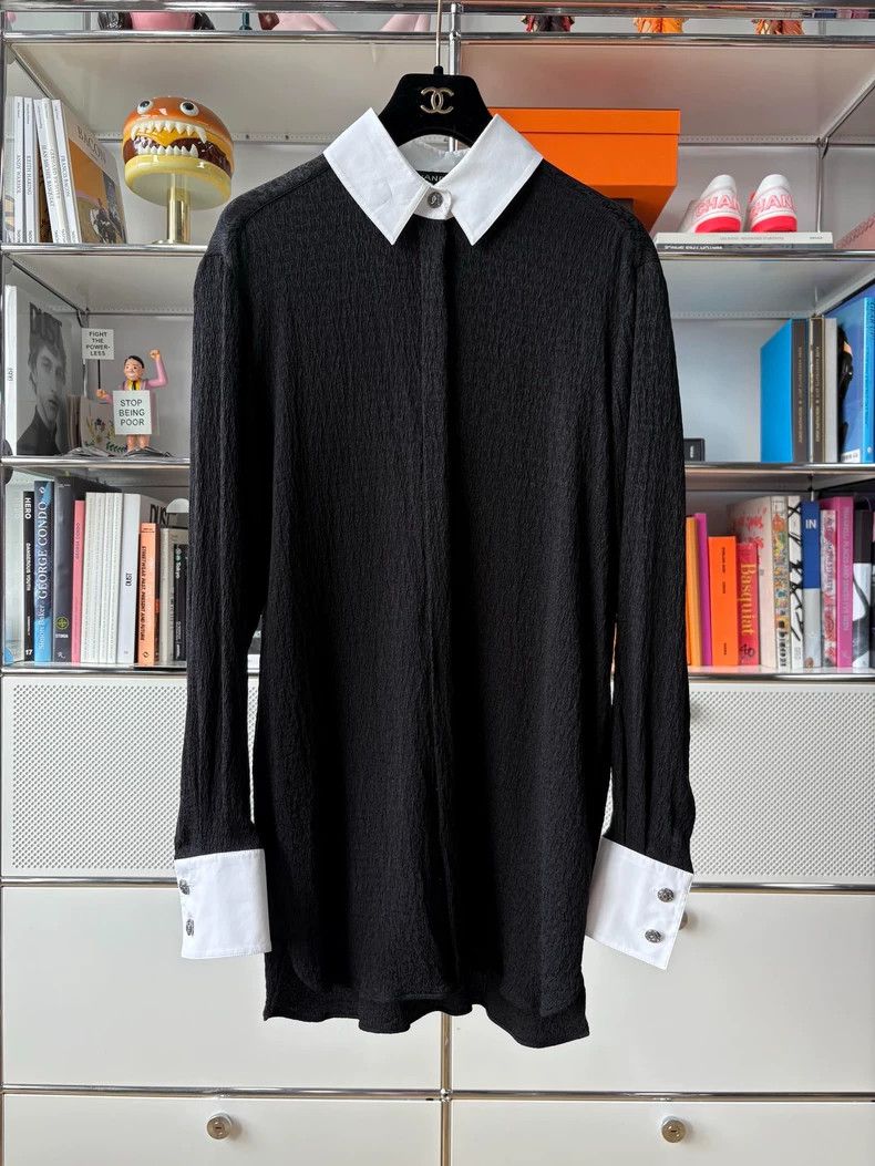Chanel Chanel 21K dark pattern full logo medium and long silk log Size XS / US 0-2 / IT 36-38 - 1 Thumbnail