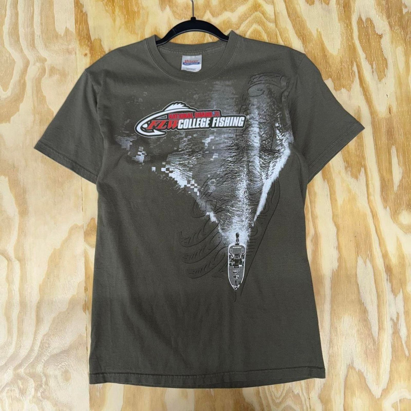 Hanes Vintage 2000s national guard college fishing big graphic tee Size US S / EU 44-46 / 1 - 1 Thumbnail