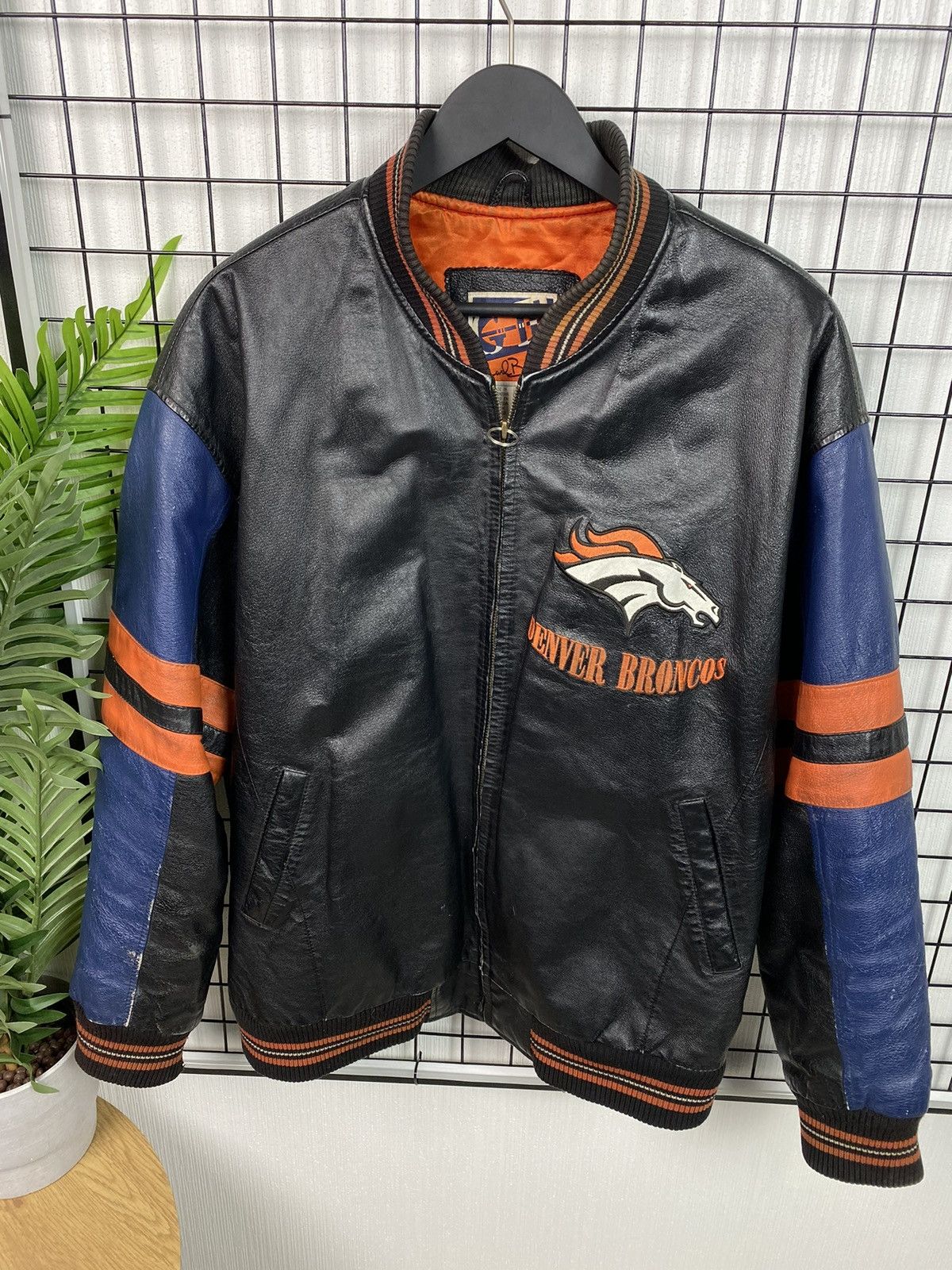 Other Vintage Denver Broncos NFL Leather Bomber Jacket Varsity XL Size US XL / EU 56 / 4 - 3 Thumbnail