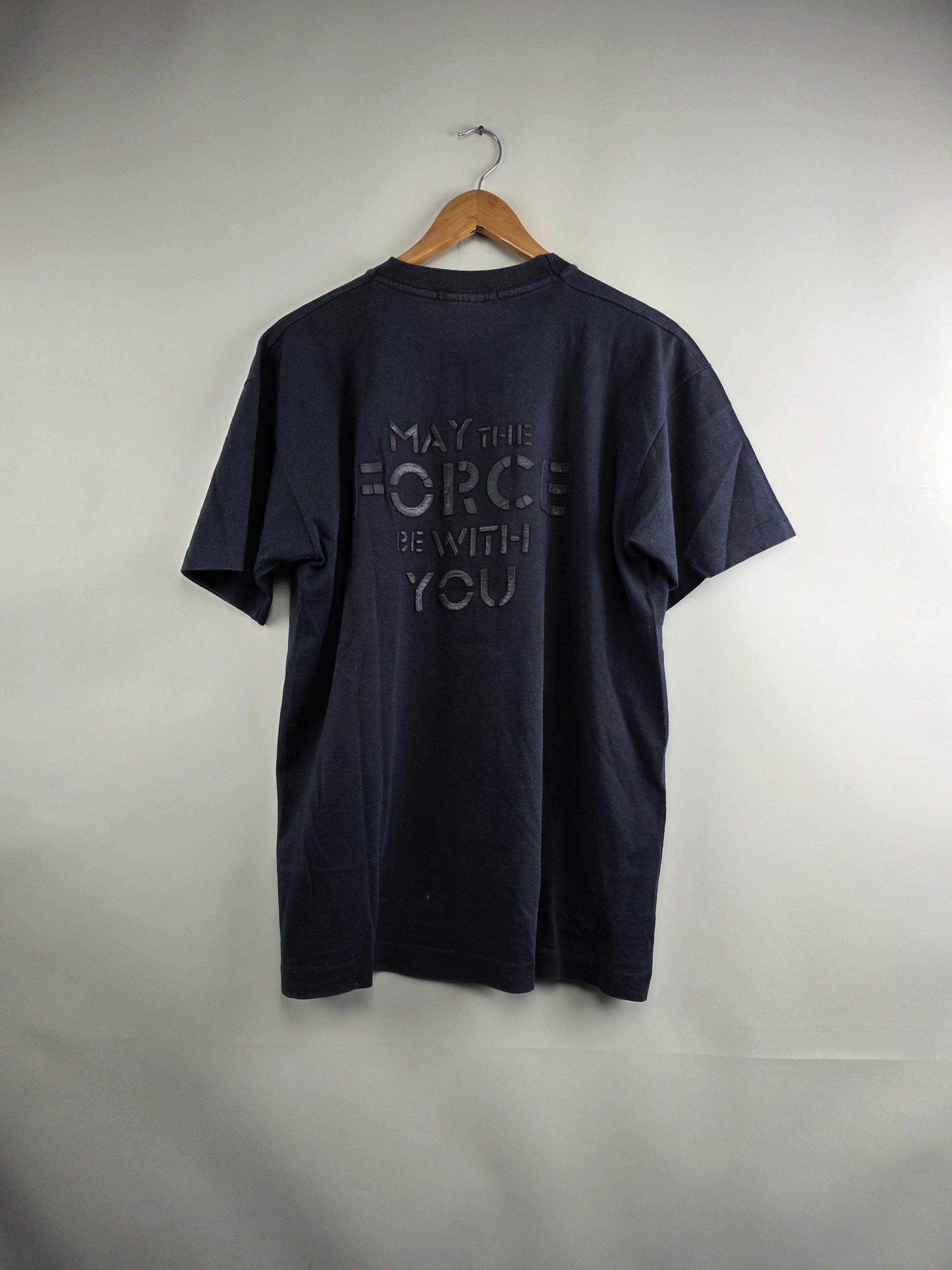 Star Wars × Vintage 1997 Star Wars may the force be with you L 21.5" 29" Size US L / EU 52-54 / 3 - 6 Thumbnail
