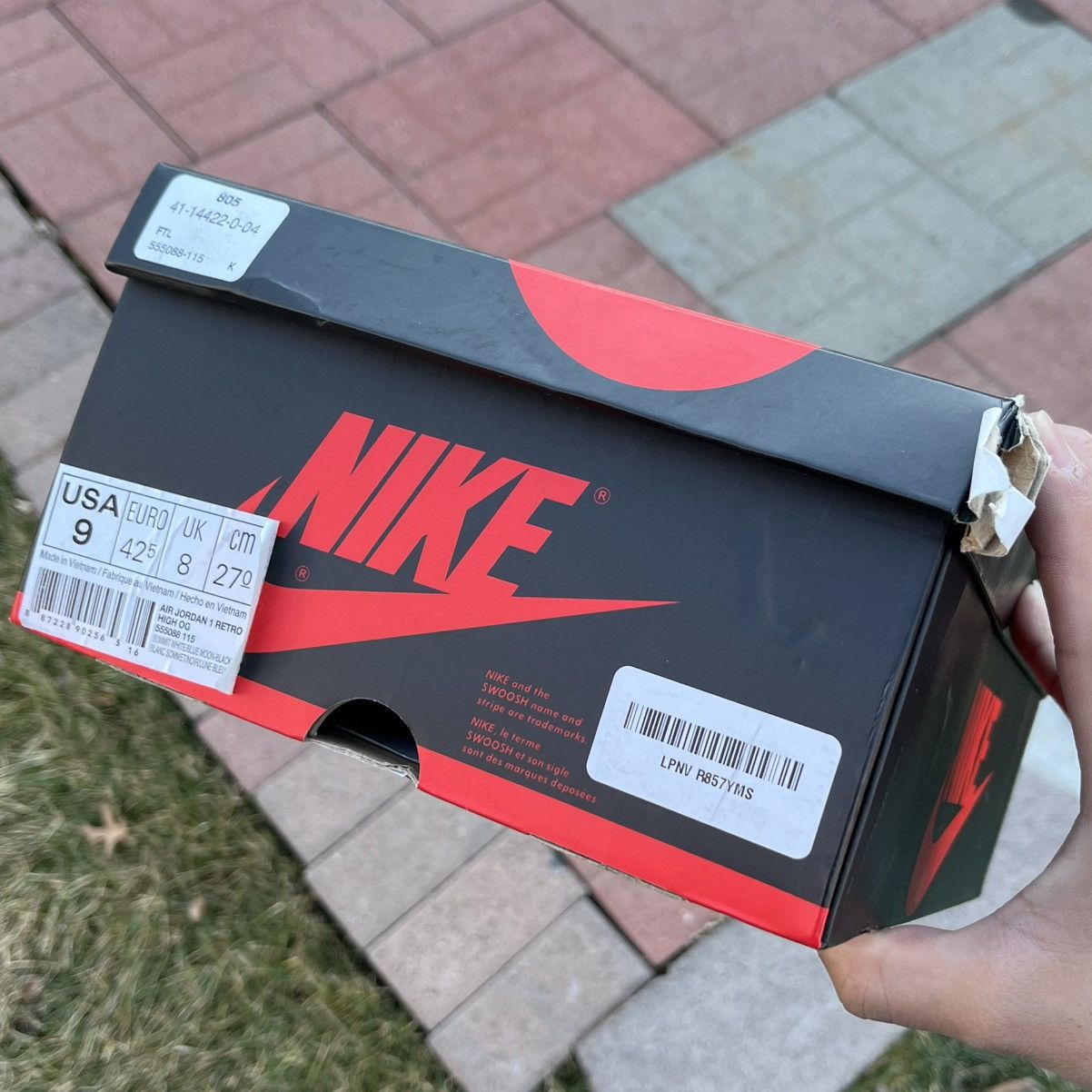 Jordan Brand × Nike 2018’ Nike Air Jordan 1 Retro High OG ‘Blue Moon’ Sz 9 Size US 9 / EU 42 - 16 Thumbnail