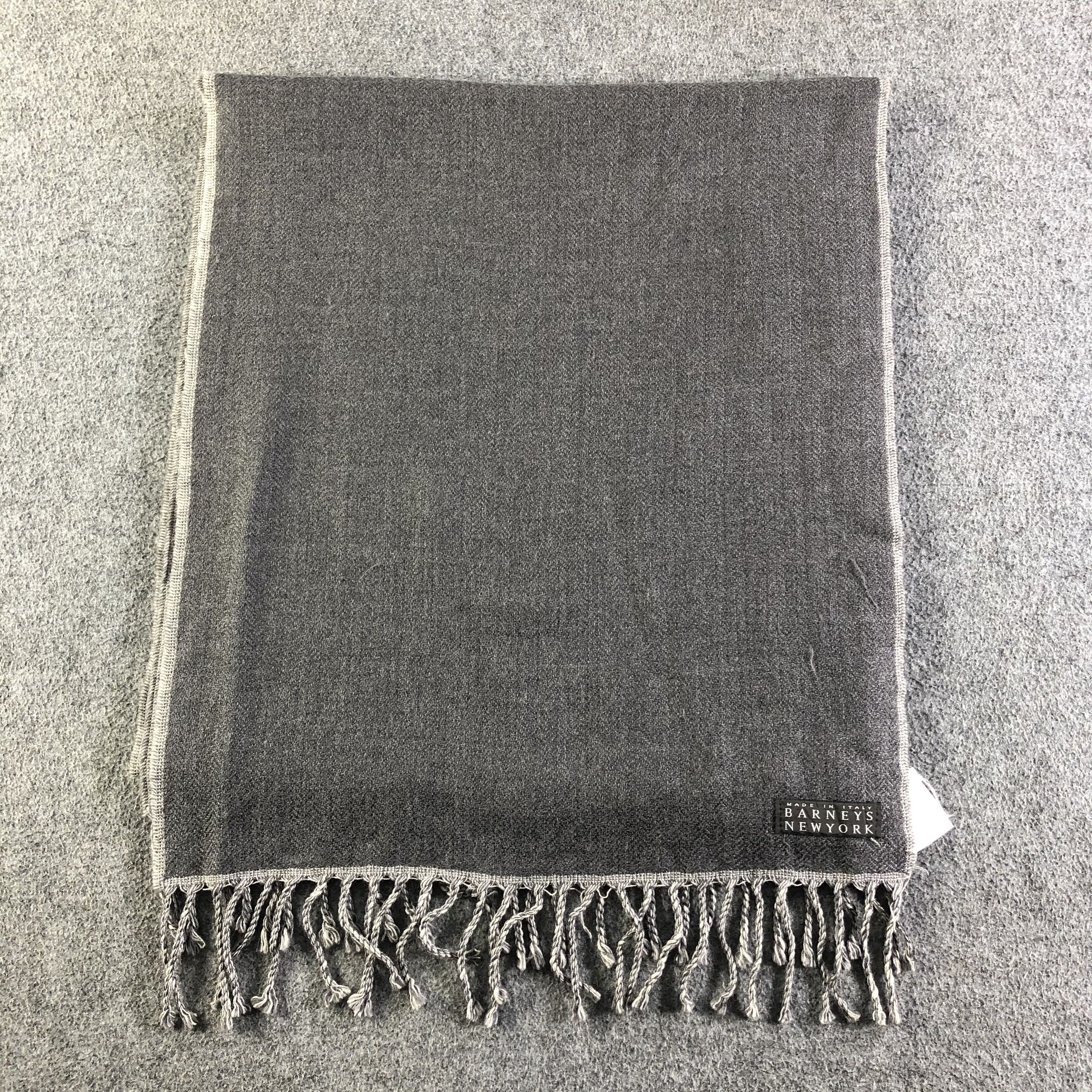 Barneys New York Barneys New York Scarf / Muffler / Neckwear P047 Size ONE SIZE - 3 Thumbnail
