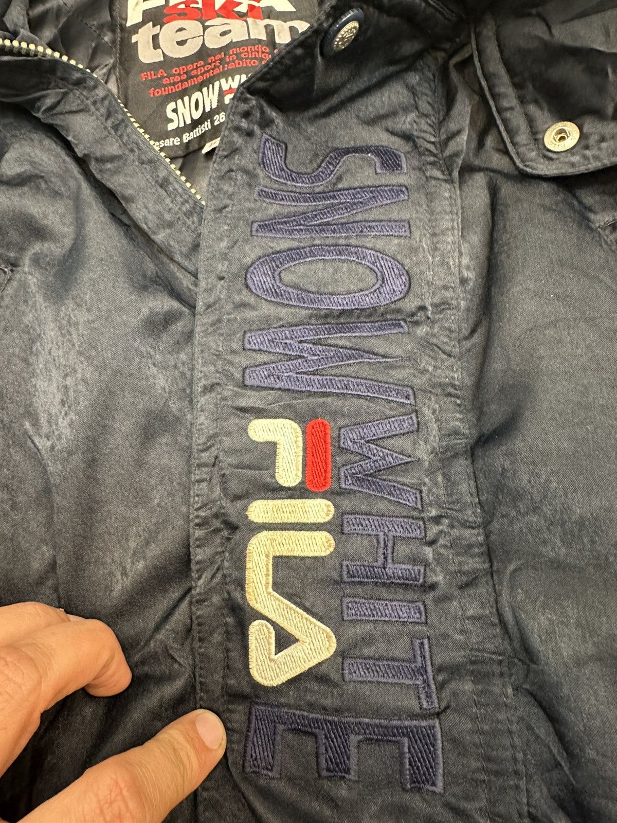 Fila Vintage FILA Snow White Women’s Ski Jacket — fur Back — 90s Size M / US 6-8 / IT 42-44 - 5 Thumbnail