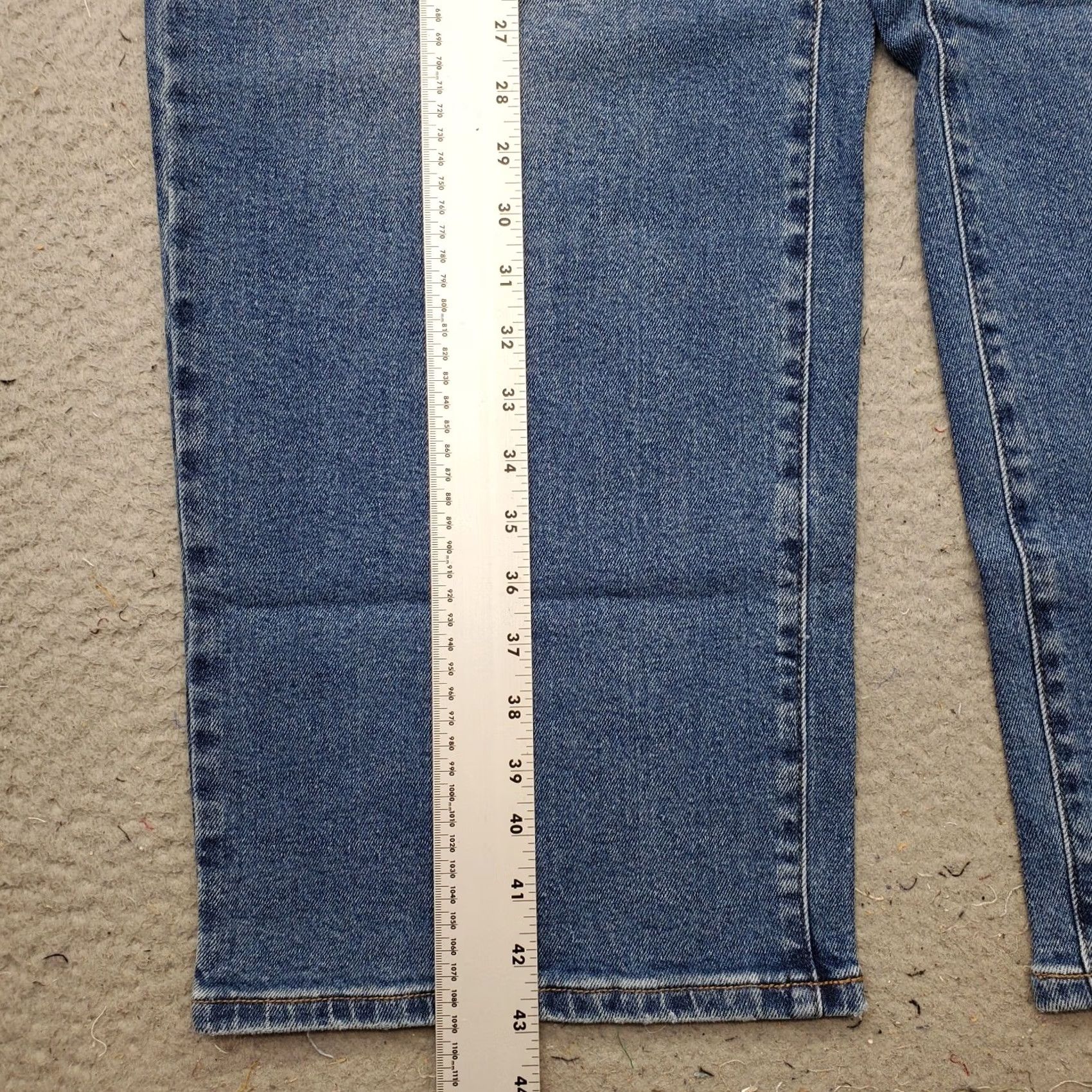 Gloria Vanderbilt Gloria Vanderbilt Jeans Womens 22 Blue Denim Stretch Relaxed Fit Straight Leg Jeans 22 Womens Blue Denim Stretch Relaxed Fit Straight Leg Mens? Size 40" / US 18 - 4 Thumbnail
