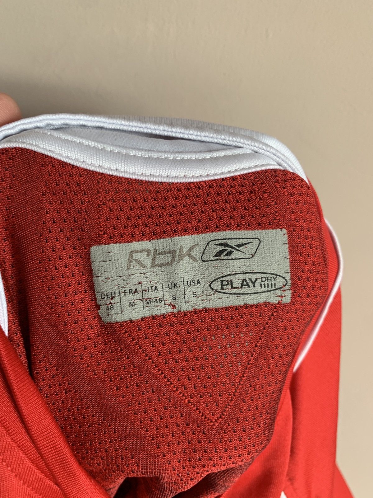 Reebok Wales 2003 Training Rugby Union Shirt Reebok Vintage Size S Size US S / EU 44-46 / 1 - 9 Thumbnail