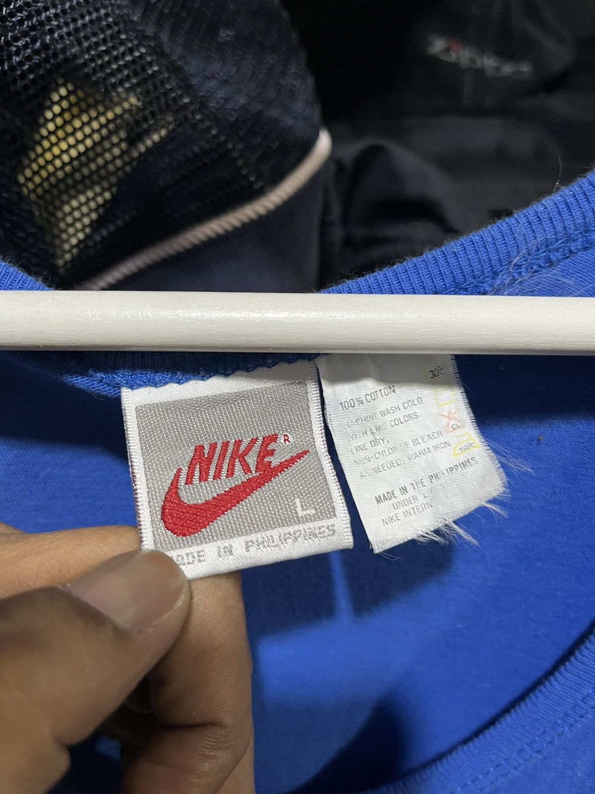 Nike Nike Air Big Swoosh Tank Top Tee 90s Size US L / EU 52-54 / 3 - 3 Thumbnail