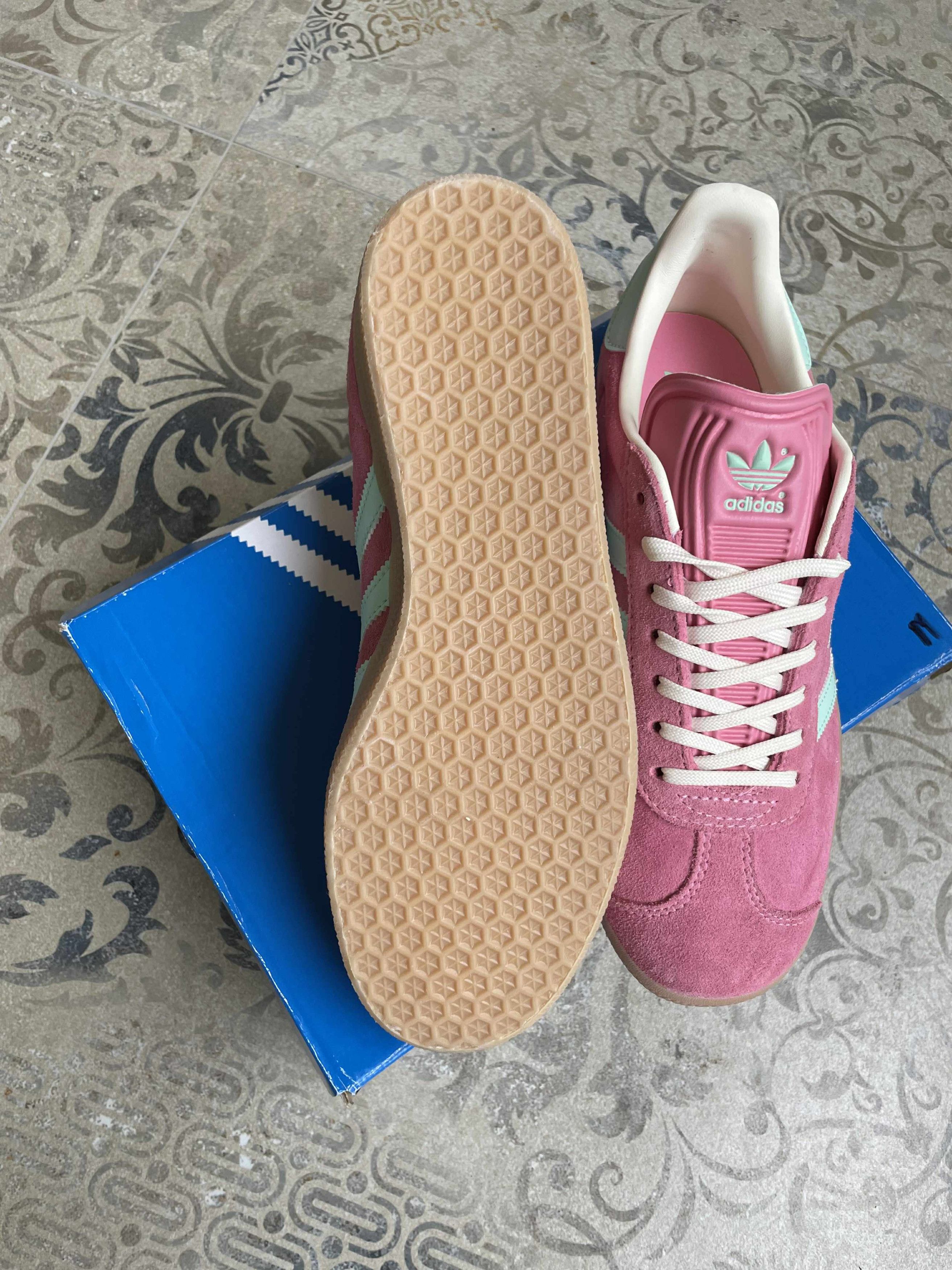 Adidas Womens Adidas Gazelle Indoor Bliss Pink U.S. 7.5 Size US 7.5 / IT 37.5 - 5 Thumbnail