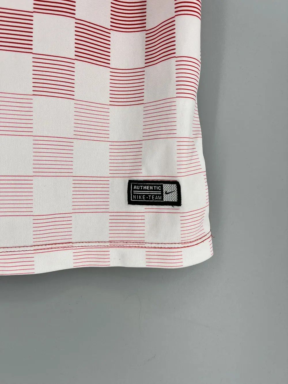 Other Vintage Croatia National Nike Home Euro Soccer Jersey Size US M / EU 48-50 / 2 - 7 Thumbnail
