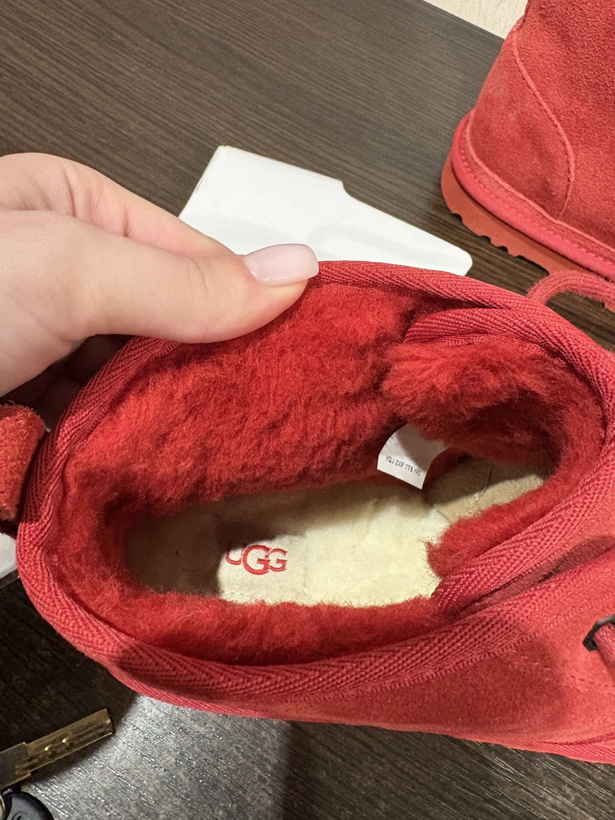Ugg UGG Neumel Samba Red Size US 12 / EU 45 - 3 Thumbnail