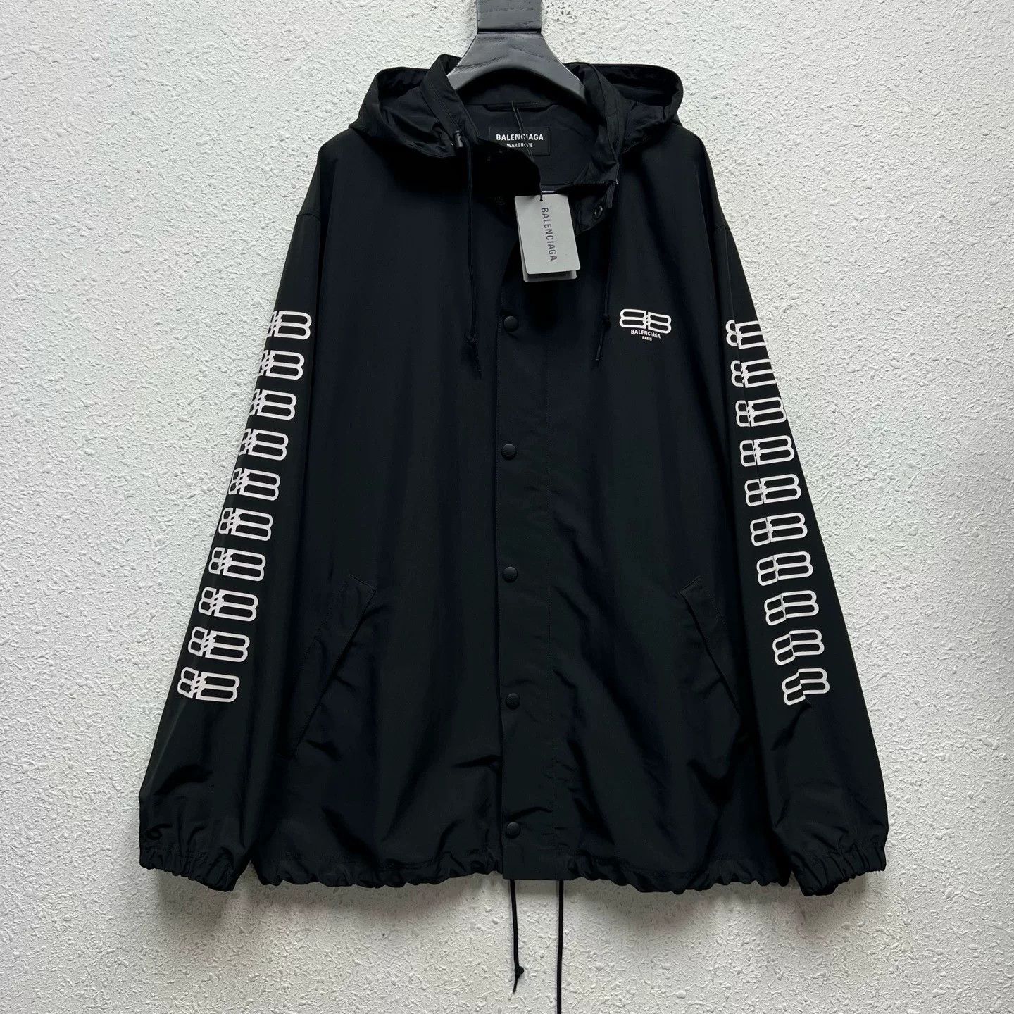 Balenciaga Balenciaga BB Print Coach Jacket Size US M / EU 48-50 / 2 - 1 Thumbnail