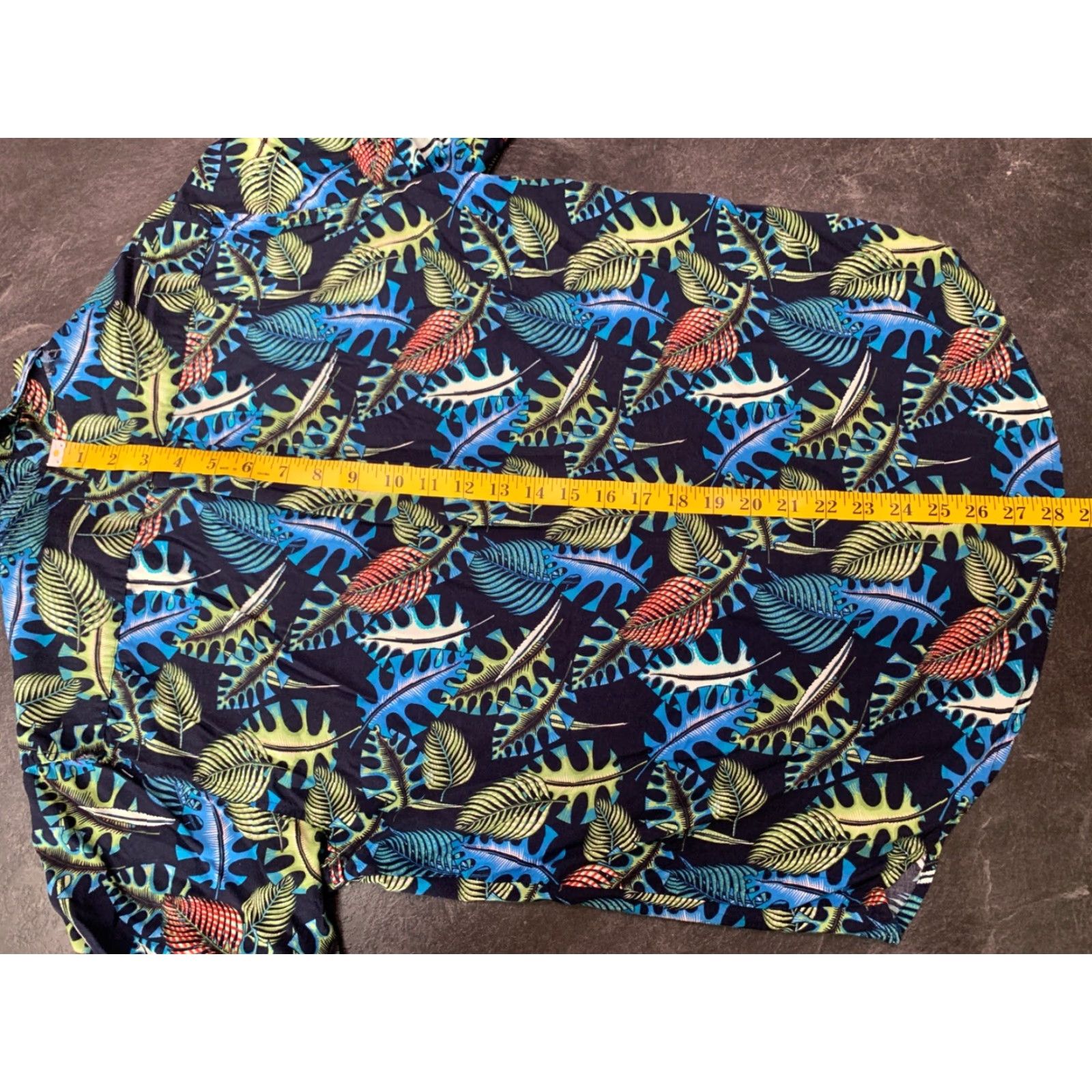 Cubavera VINTAGE Cubavera Hawaiian Shirt Men Medium Blue Floral Short Sleeve Pullover Rayon M Size US M / EU 48-50 / 2 - 7 Thumbnail
