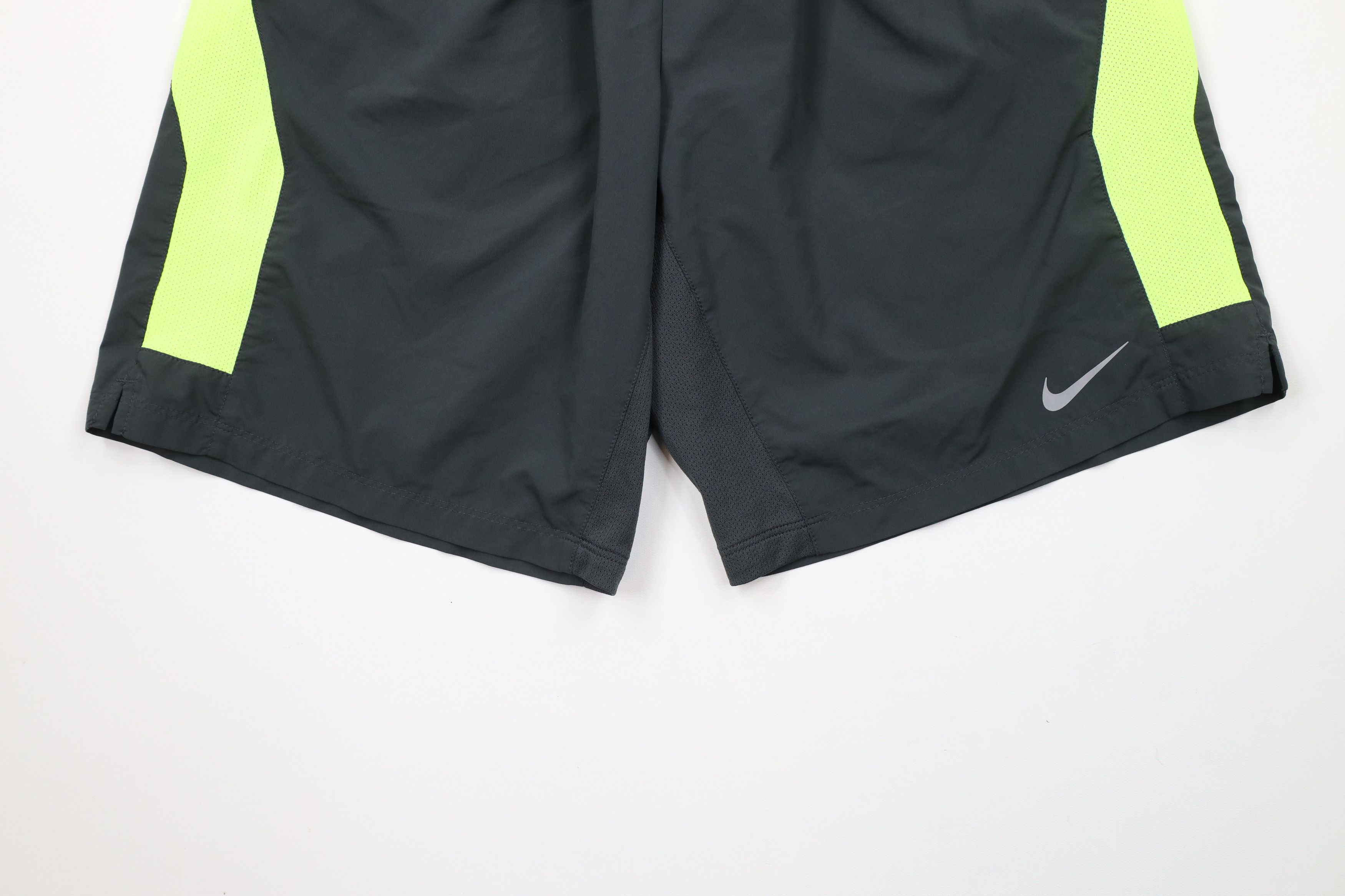 Nike × Vintage Vintage Nike Mini Swoosh Above Knee Running Shorts Gray Size US 34 / EU 50 - 4 Thumbnail