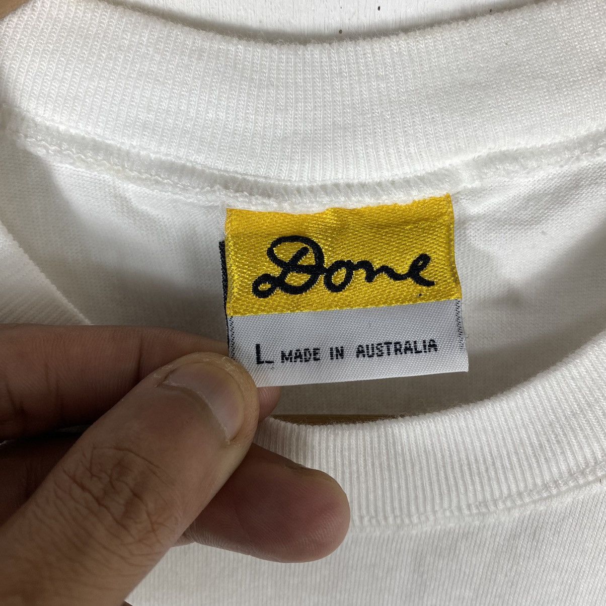 Vintage VINTAGE 90's KEN DONE AUSTRALIA KOALA SYDNEY ART TEE Size US L / EU 52-54 / 3 - 7 Thumbnail