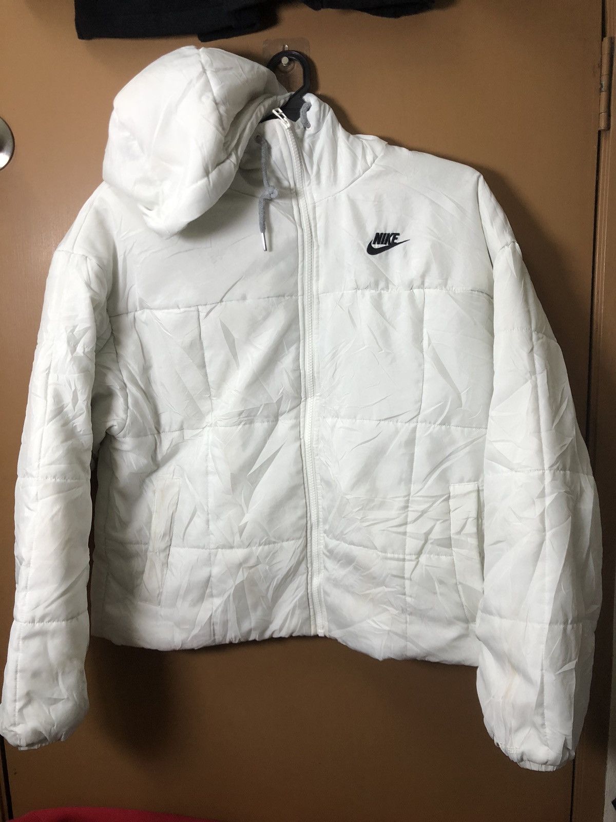 Nike Sportswear classic puffer winter jacket women Size L / US 10 / IT 46 - 1 Thumbnail
