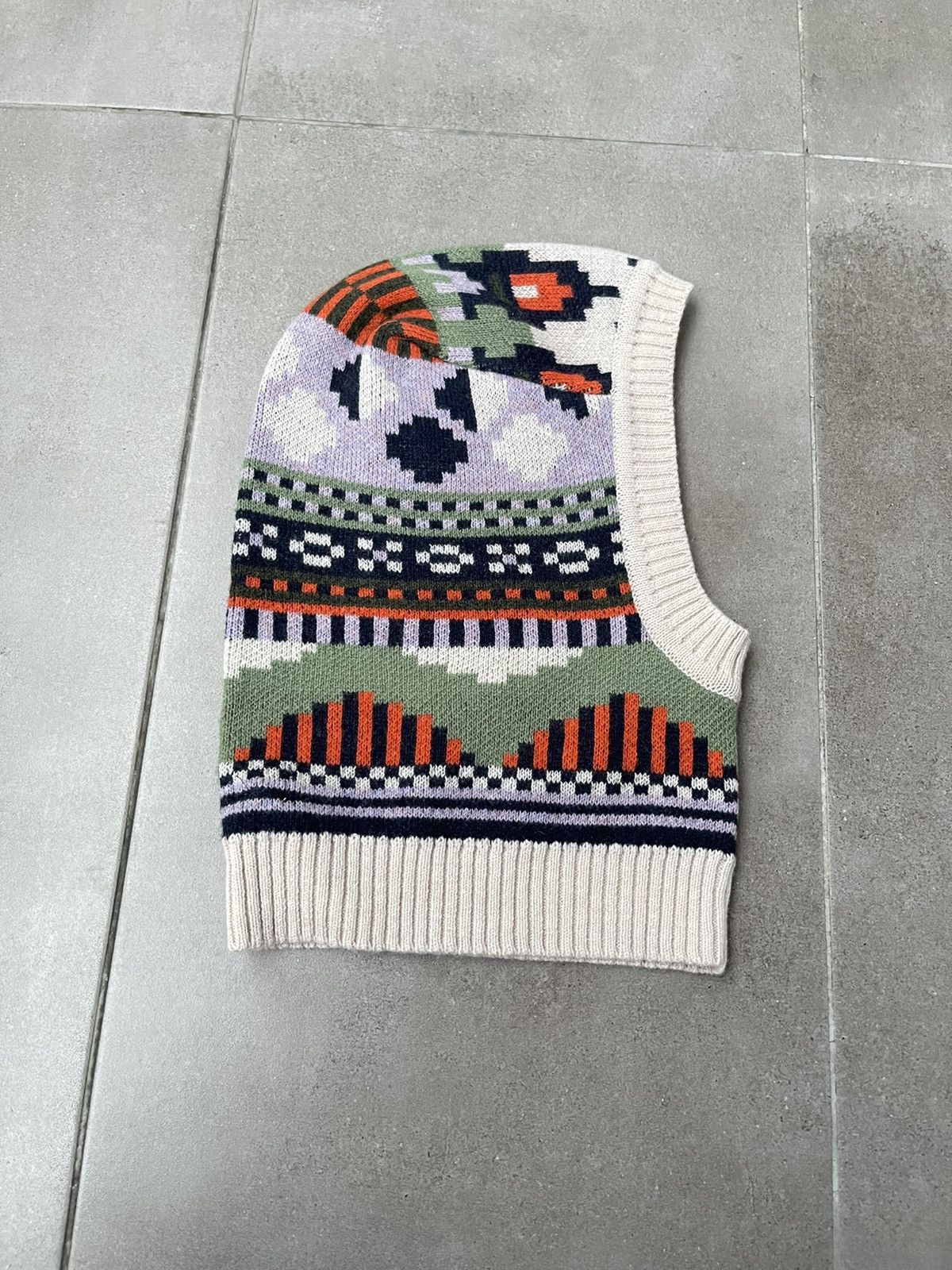 Henrik Vibskov !DS! AW22 Henrik Vibskov Abstract Space Balaclava Size ONE SIZE - 3 Thumbnail