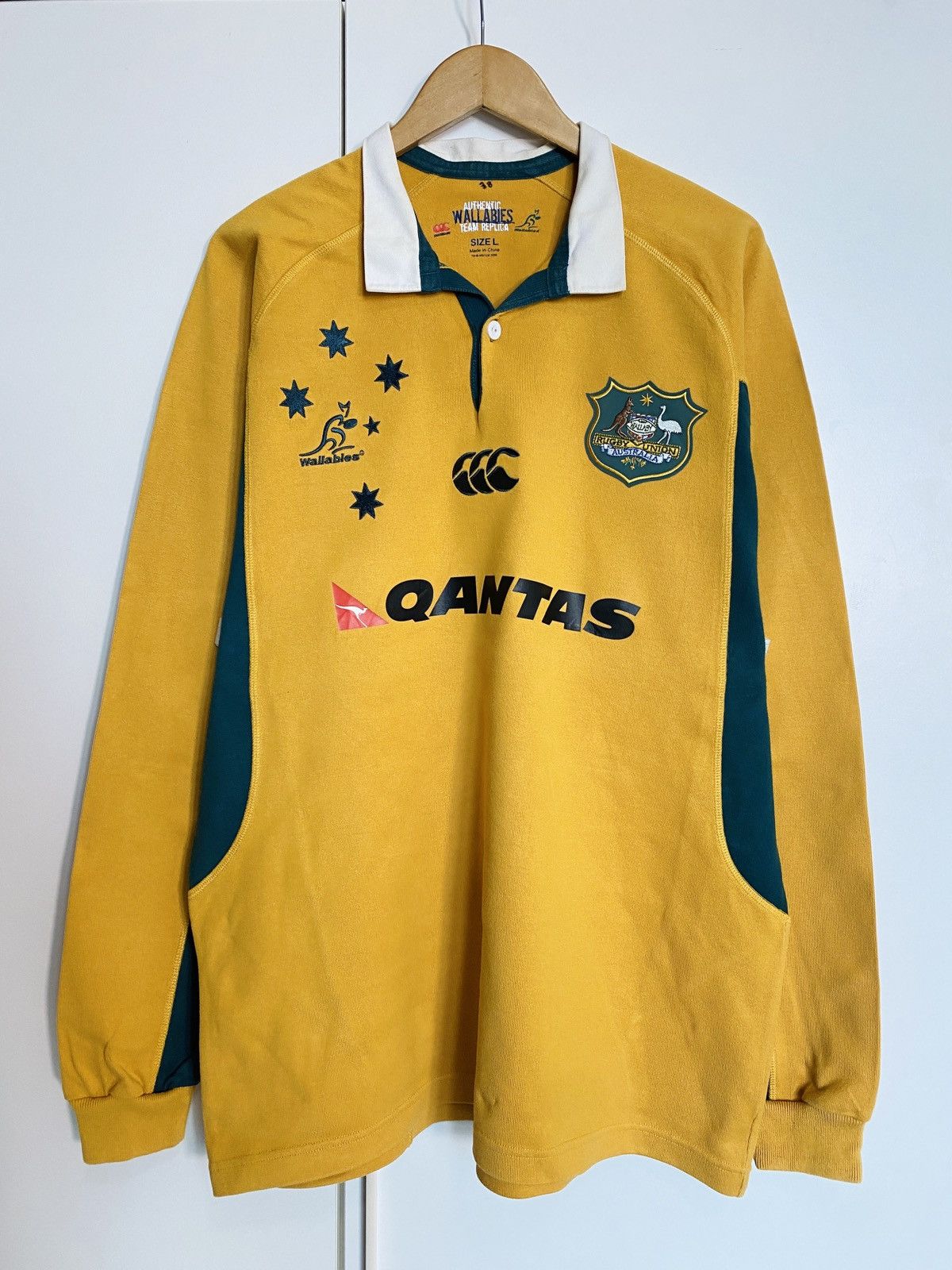 Canterbury of New Zealand × Vintage Vintage Canterbury Polo Rugby Australia Wallabies Size US L / EU 52-54 / 3 - 1 Thumbnail