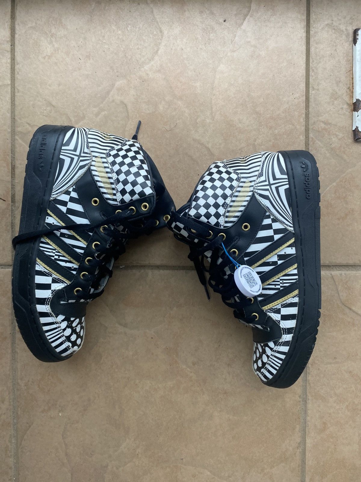 Adidas × Jeremy Scott Jeremy scott Adidas wings(no wings) Size US 9 / EU 42 - 3 Thumbnail
