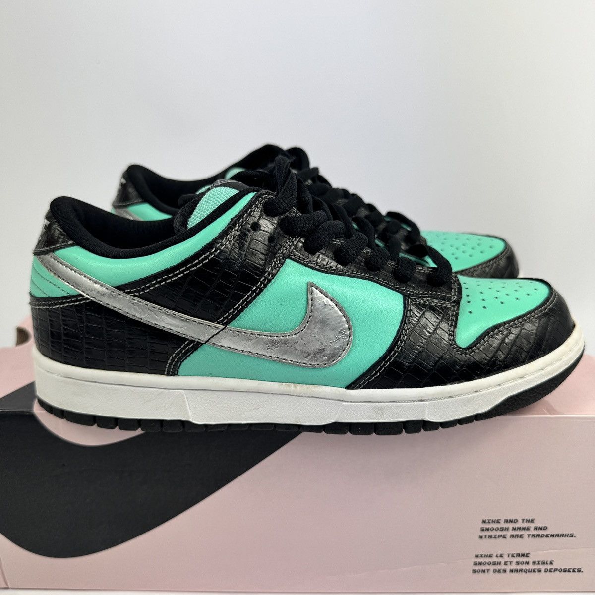 Nike VINTAGE NIKE SB DUNK LOW DIAMOND SUPPLY CO TIFFANY SNEAKERS Size US 9 / EU 42 - 2 Thumbnail