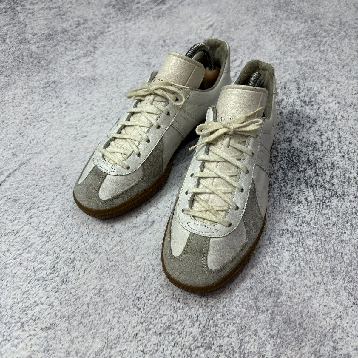 Vintage Vintage GATs BW Sport Low Tops 24.5cm US8.5 UK5.5 Size US 8 / IT 38 - 2 Thumbnail