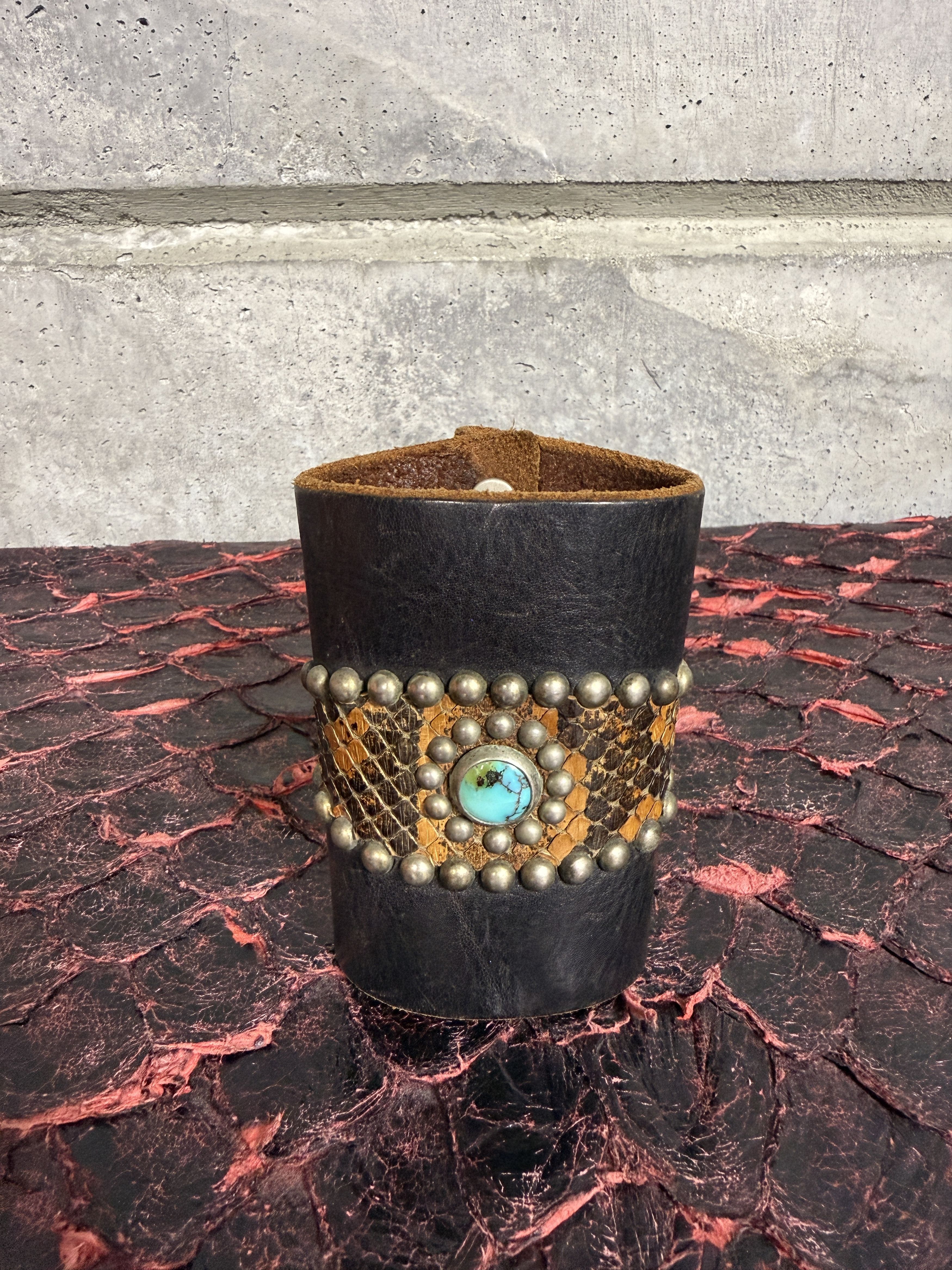 Hollywood Trading Company Hollywood Trading Company Vintage Leather Cuff Bracelet Size ONE SIZE - 2 Thumbnail