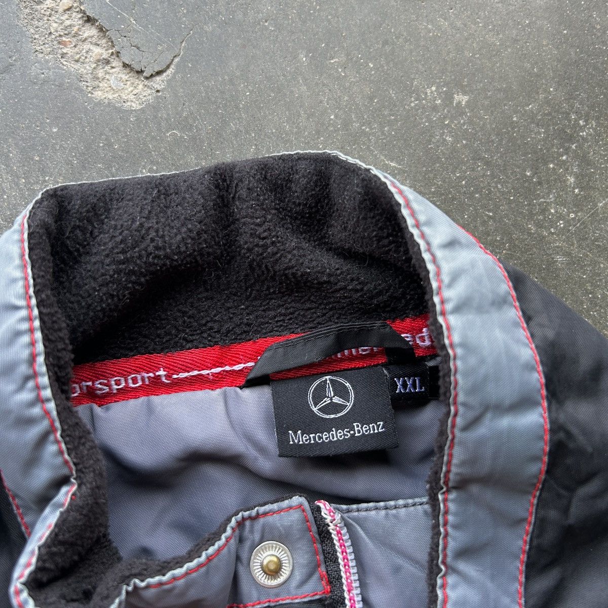 Formula 1 Mercedes Benz F1 Bomber Jacket XL Size US XXL / EU 58 / 5 - 21 Thumbnail