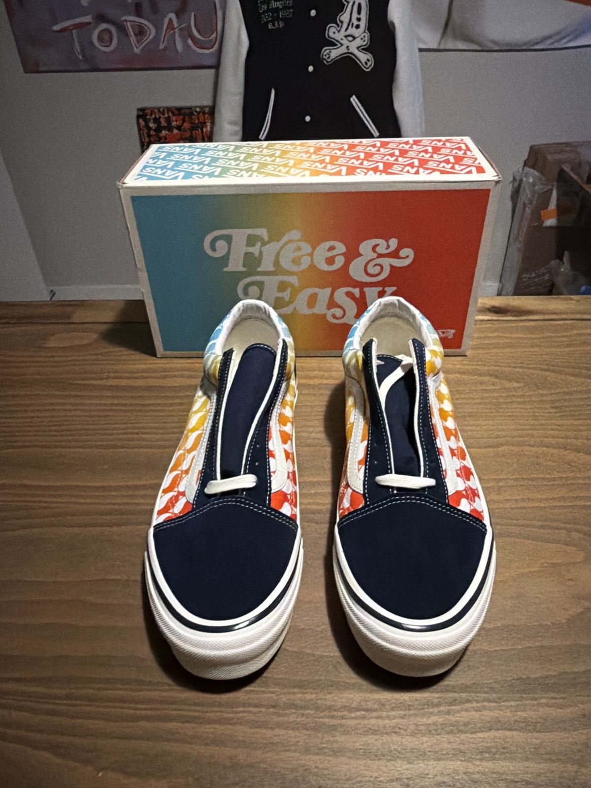 Vans Vans X Free & Easy Ol Skool Size US 12 / EU 45 - 4 Thumbnail