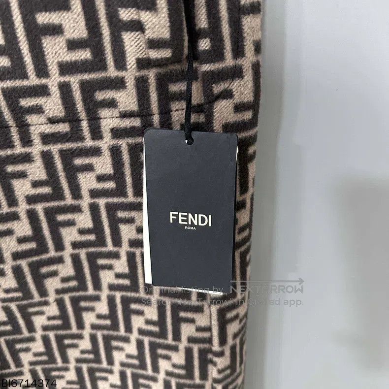 Fendi Fendi Double-sided printed logo coat Size XXS / US 00 / IT 34 - 7 Thumbnail