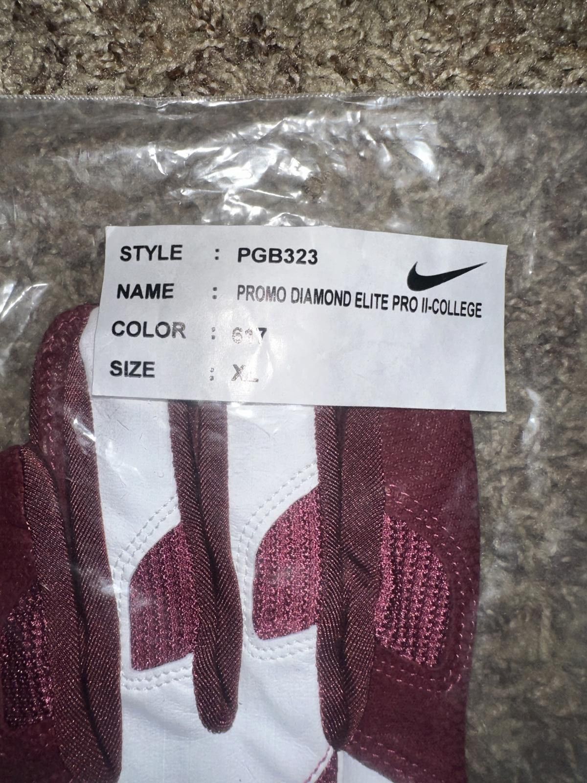 Nike Nike Adult Promo Diamond Elite Pro II Batting Gloves Sample Size ONE SIZE - 11 Thumbnail