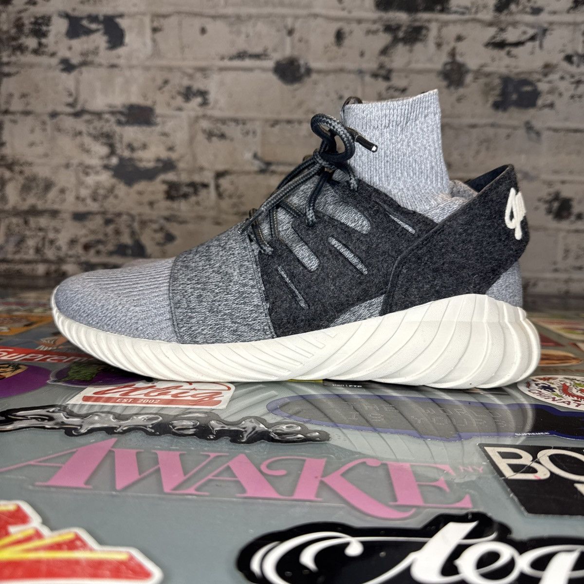 Adidas × Kith Adidas Tubular Doom PK Kith Just Us Sz 9.5 AQ3913 NDS Size US 9.5 / EU 42-43 - 1 Thumbnail