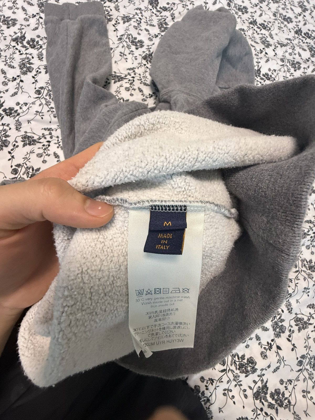 Louis Vuitton × Nigo Louis Vuitton x Nigo LV Logo Crewneck Sweater Size US M / EU 48-50 / 2 - 5 Thumbnail
