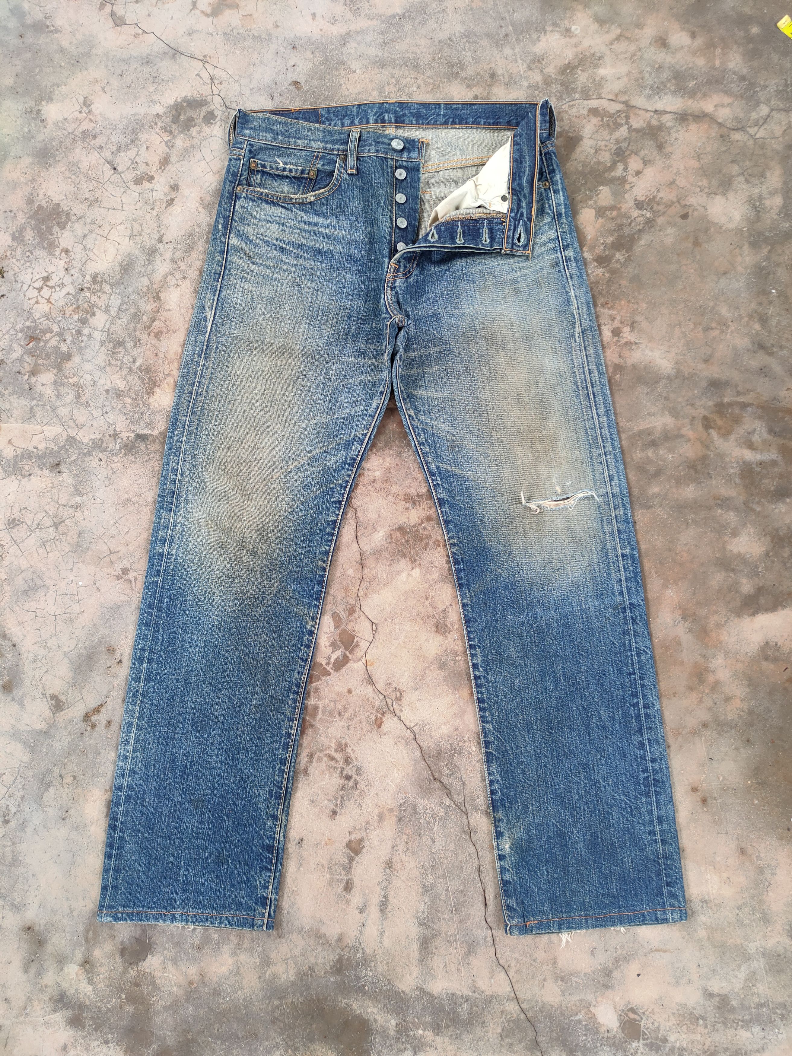 Levi's Vintage Clothing Vintage Levi's 501 RUSTY ripped denim jeans pants Size US 32 / EU 48 - 3 Thumbnail
