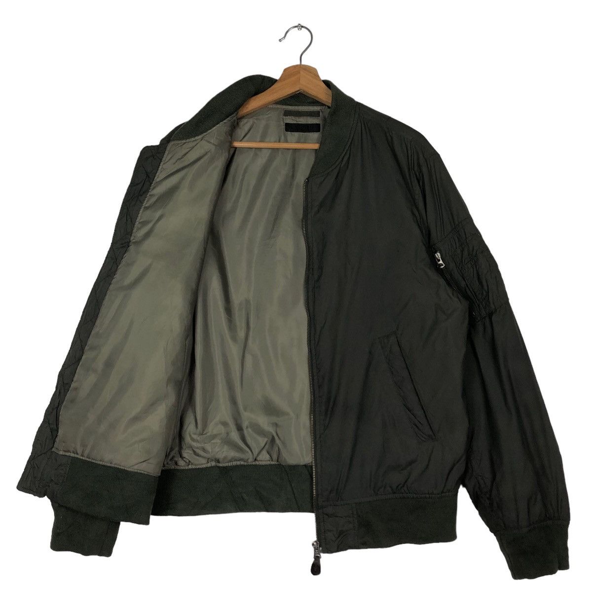 Japanese Brand Vintage Bomber Jacket Fly Military Uniqlo Japan IsseyMiyake Size US L / EU 52-54 / 3 - 11 Thumbnail